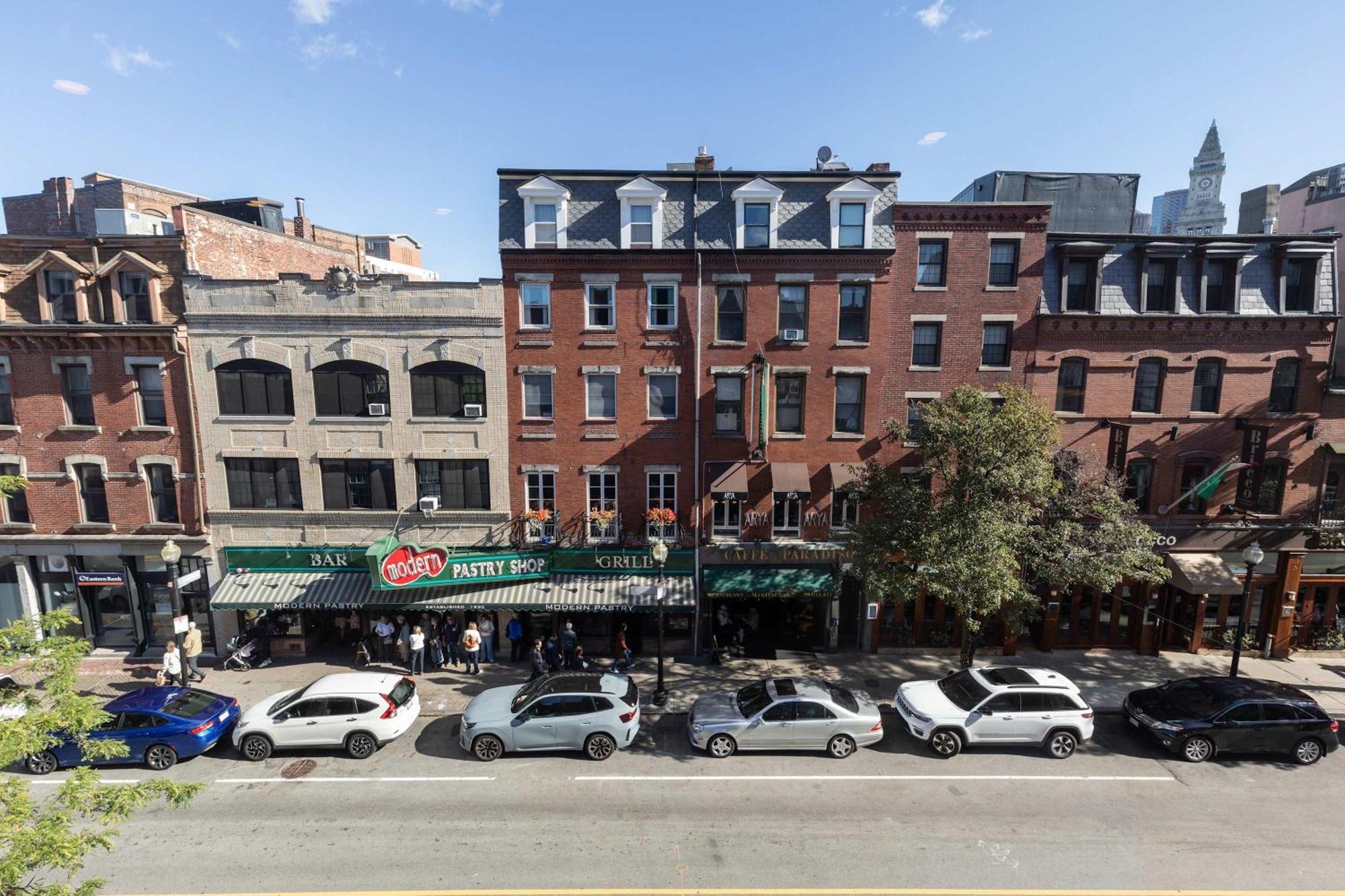 Apartment In Heart Of