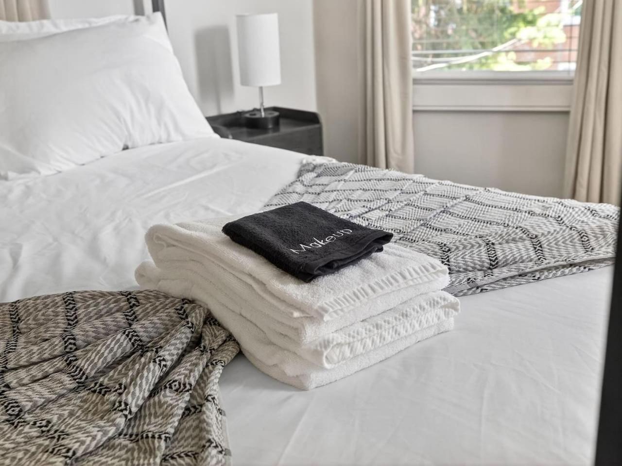 Luxury 3br In That Sleeps 10 Apartment *