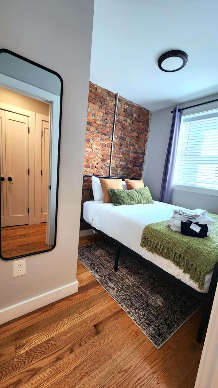 Upscale Two Level By Seaport And Convention Centre Bcec Apartment Boston