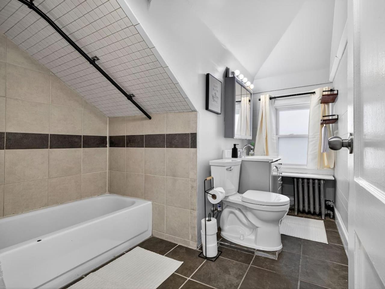 Charming 1br In With Free Parking