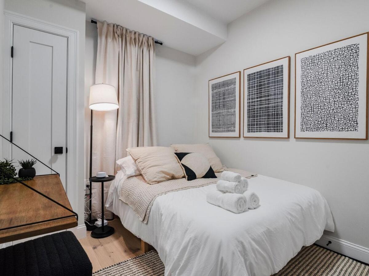 Apartment Modern 5b3b In Steps To Convention Center Boston