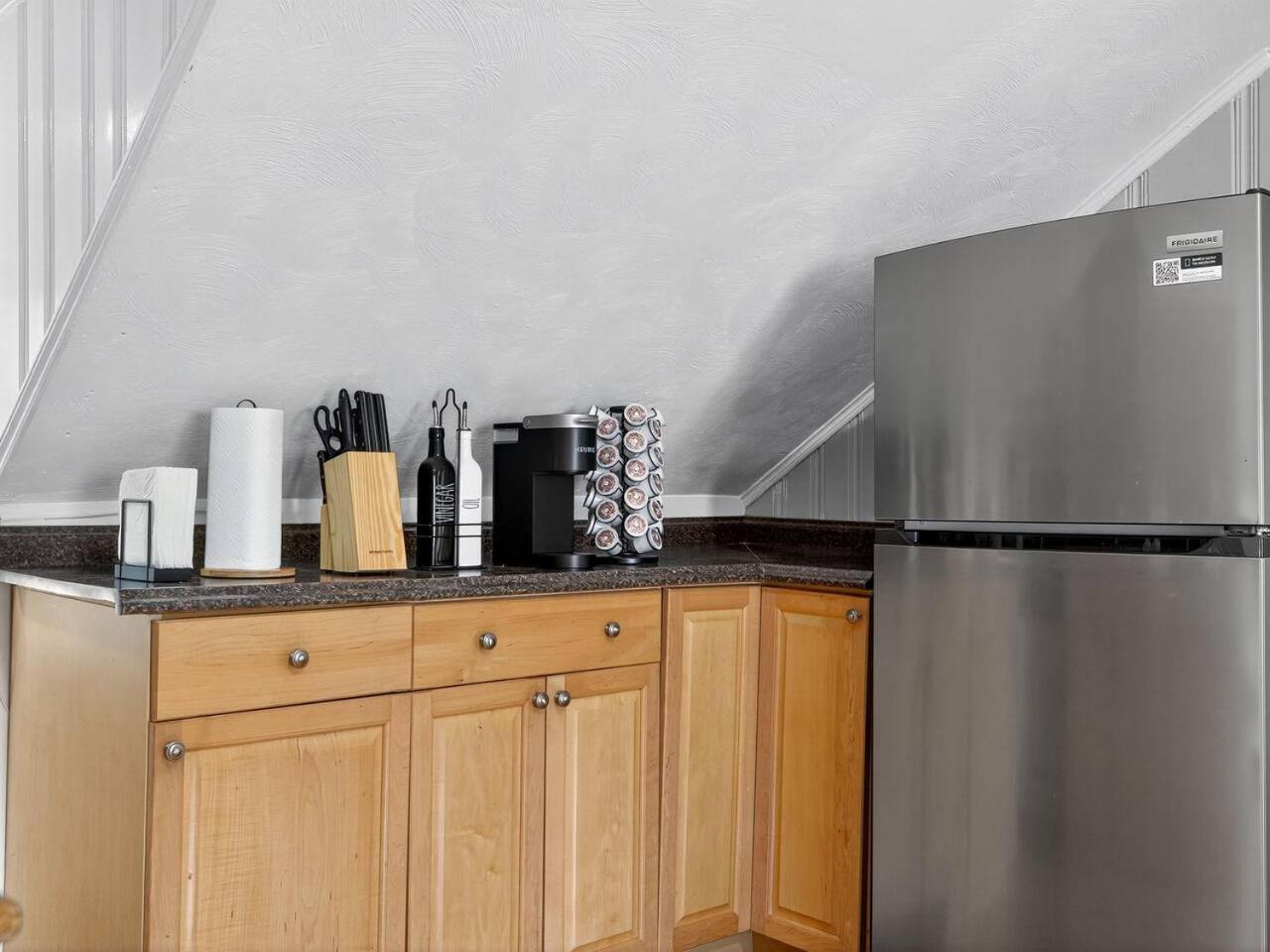 Charming 1br In With Free Parking Boston