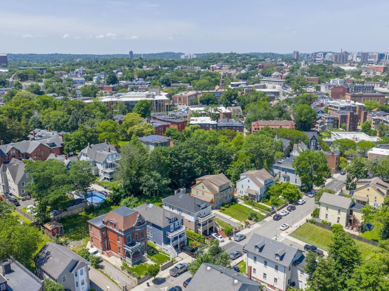 Luxury 3br In With Free Parking Apartment Boston