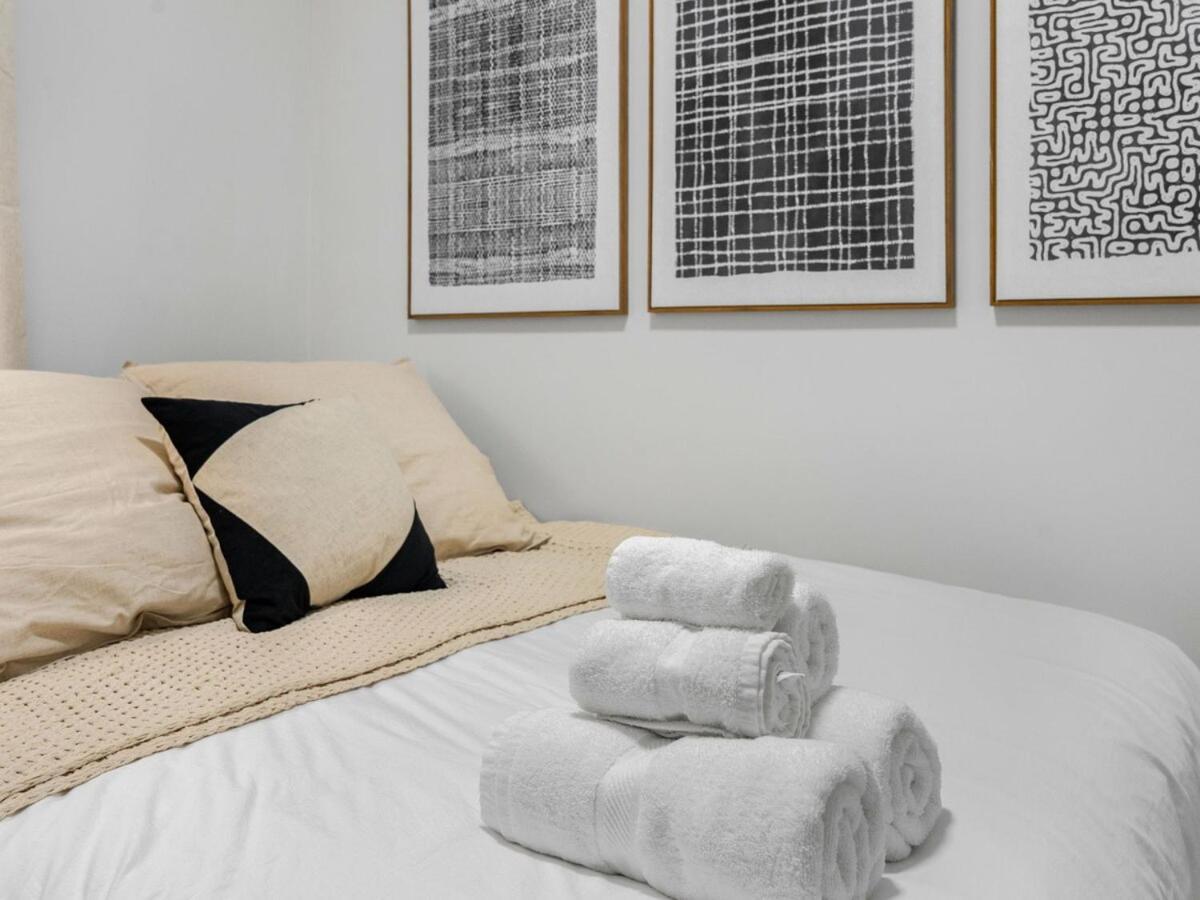 Modern 5b3b In Steps To Convention Center Apartment Boston