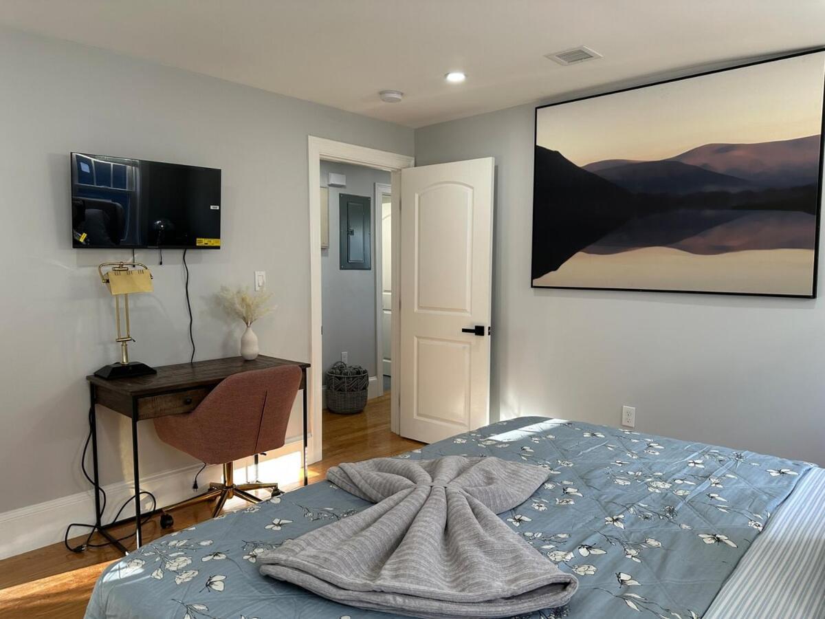 Apartment 85c Brand New 3brwalk To Transit, Near *