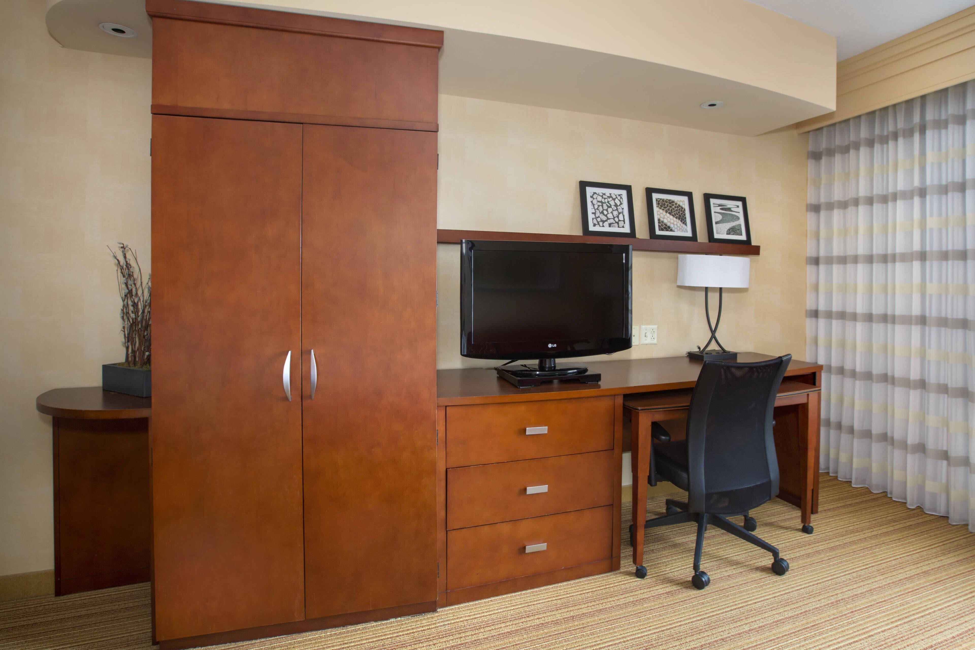 Courtyard Boston-south 3*