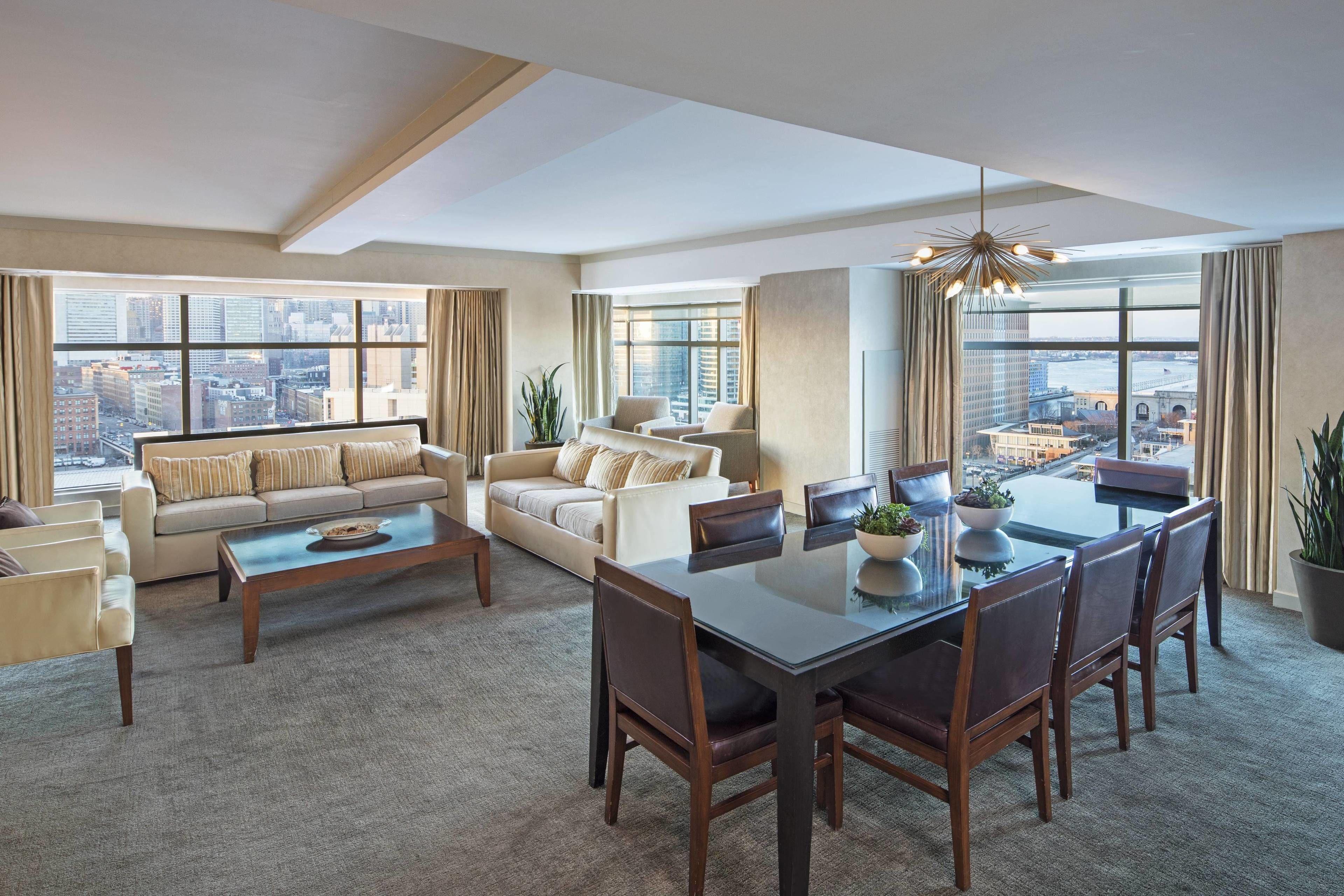 Hotel The Westin Seaport District 4*