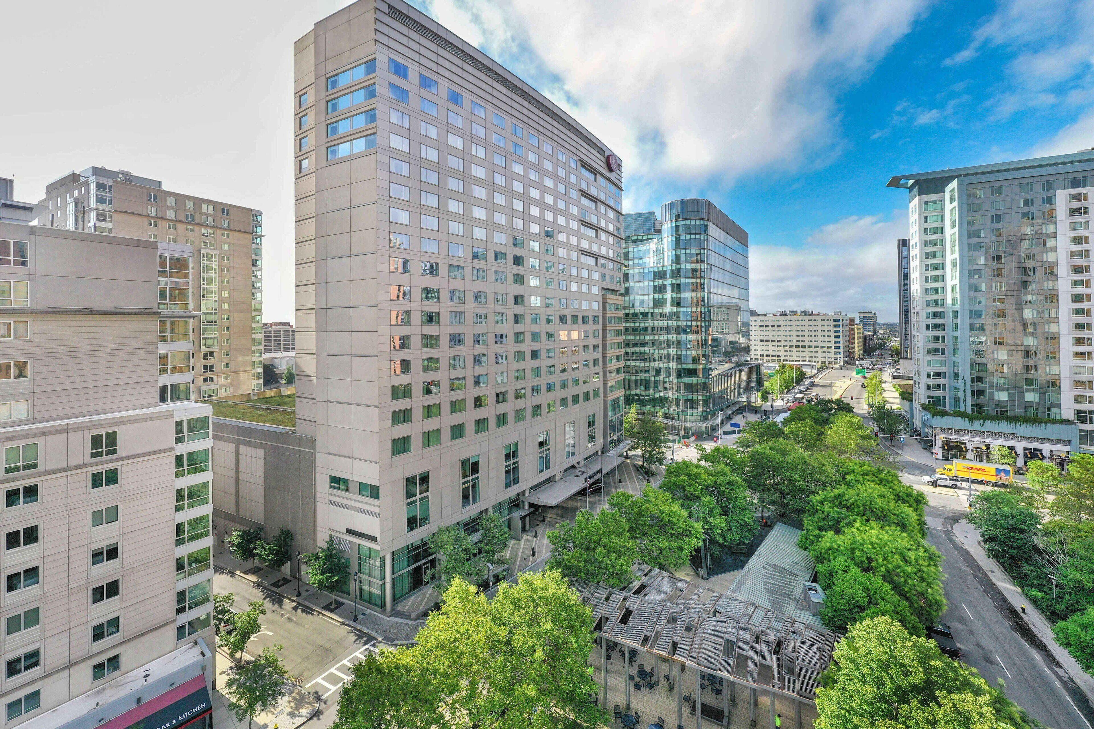 Renaissance Seaport District 4* Boston