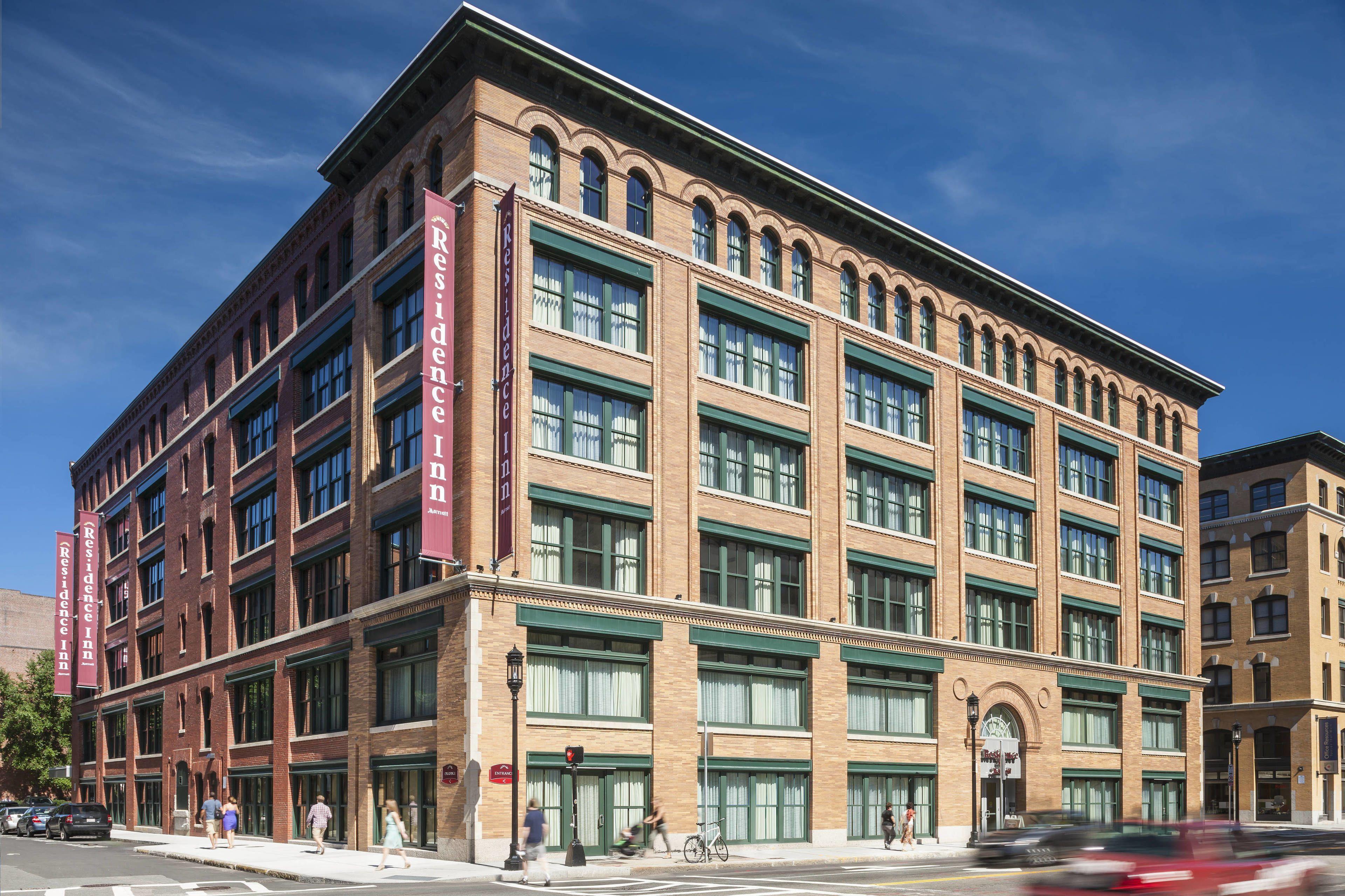 By Marriott Downtown Seaport 3* Boston