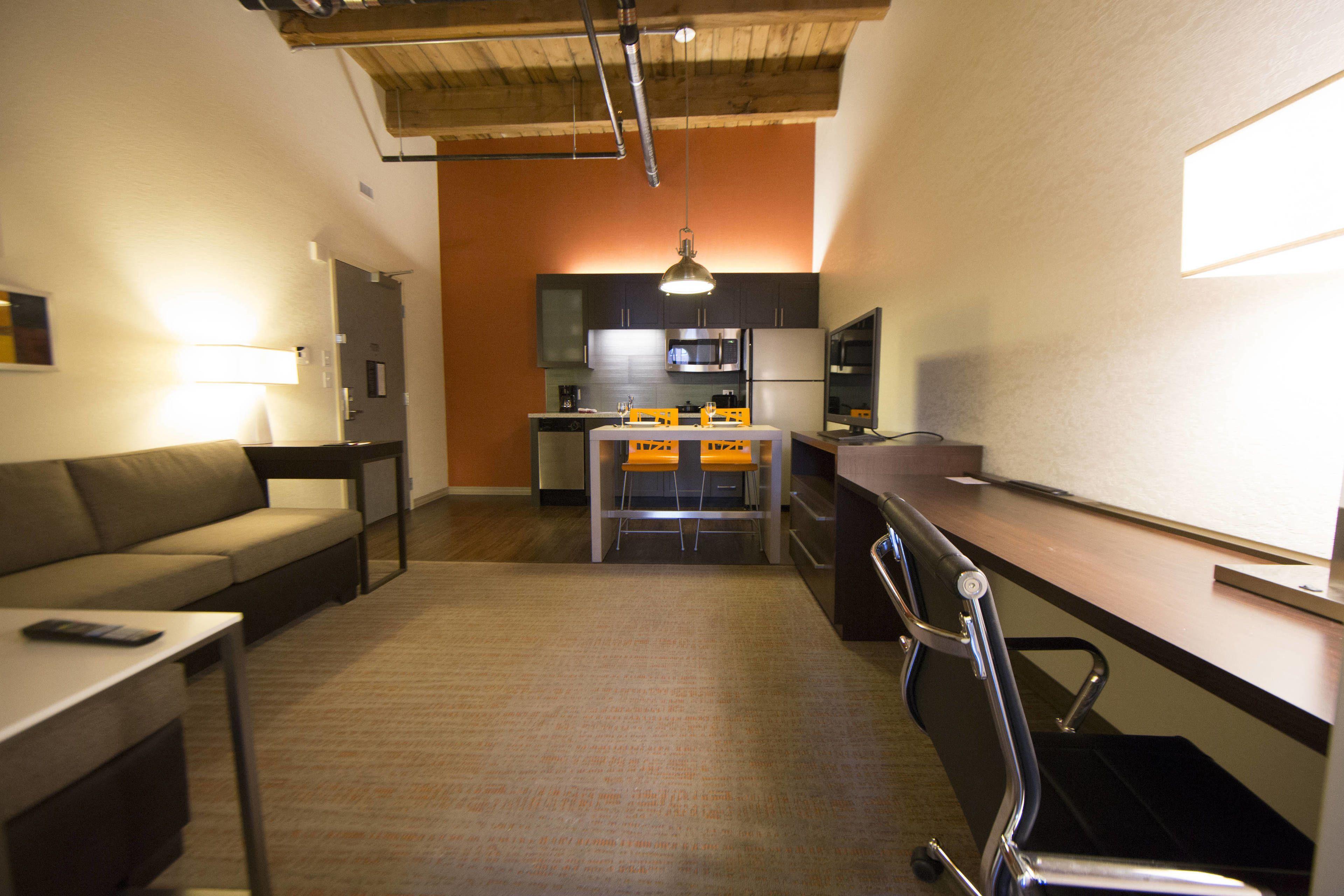 By Marriott Downtown Seaport Hotel