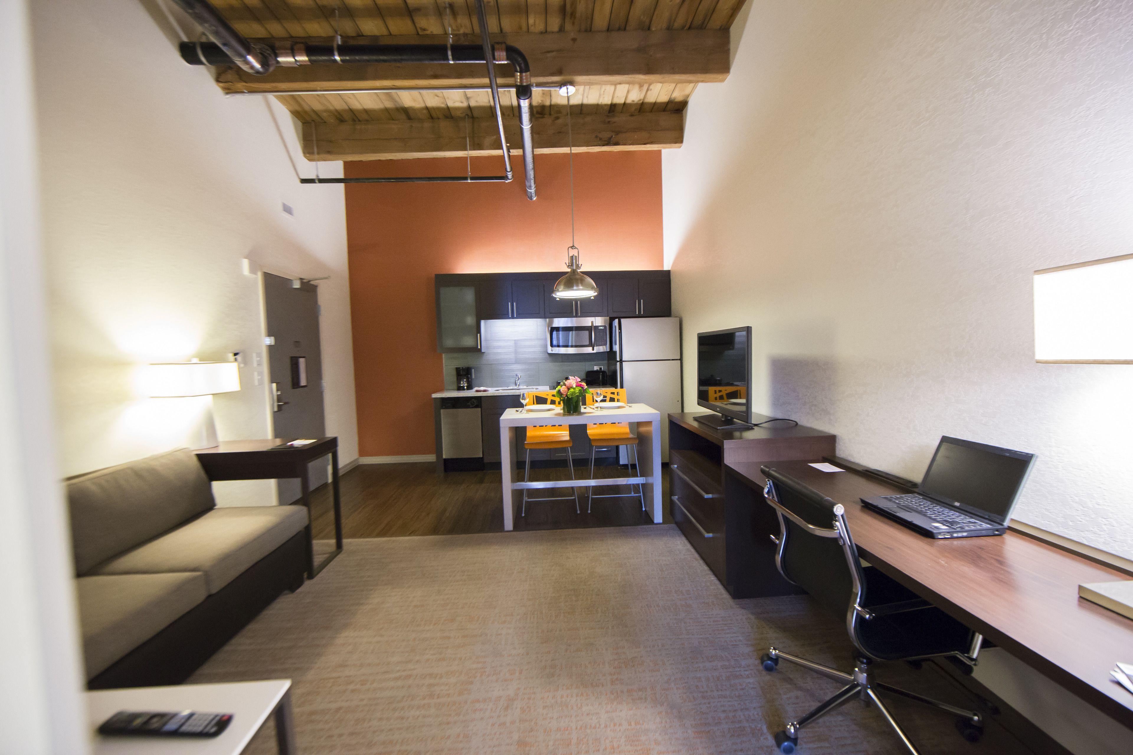 Hotel By Marriott Downtown Seaport 3*