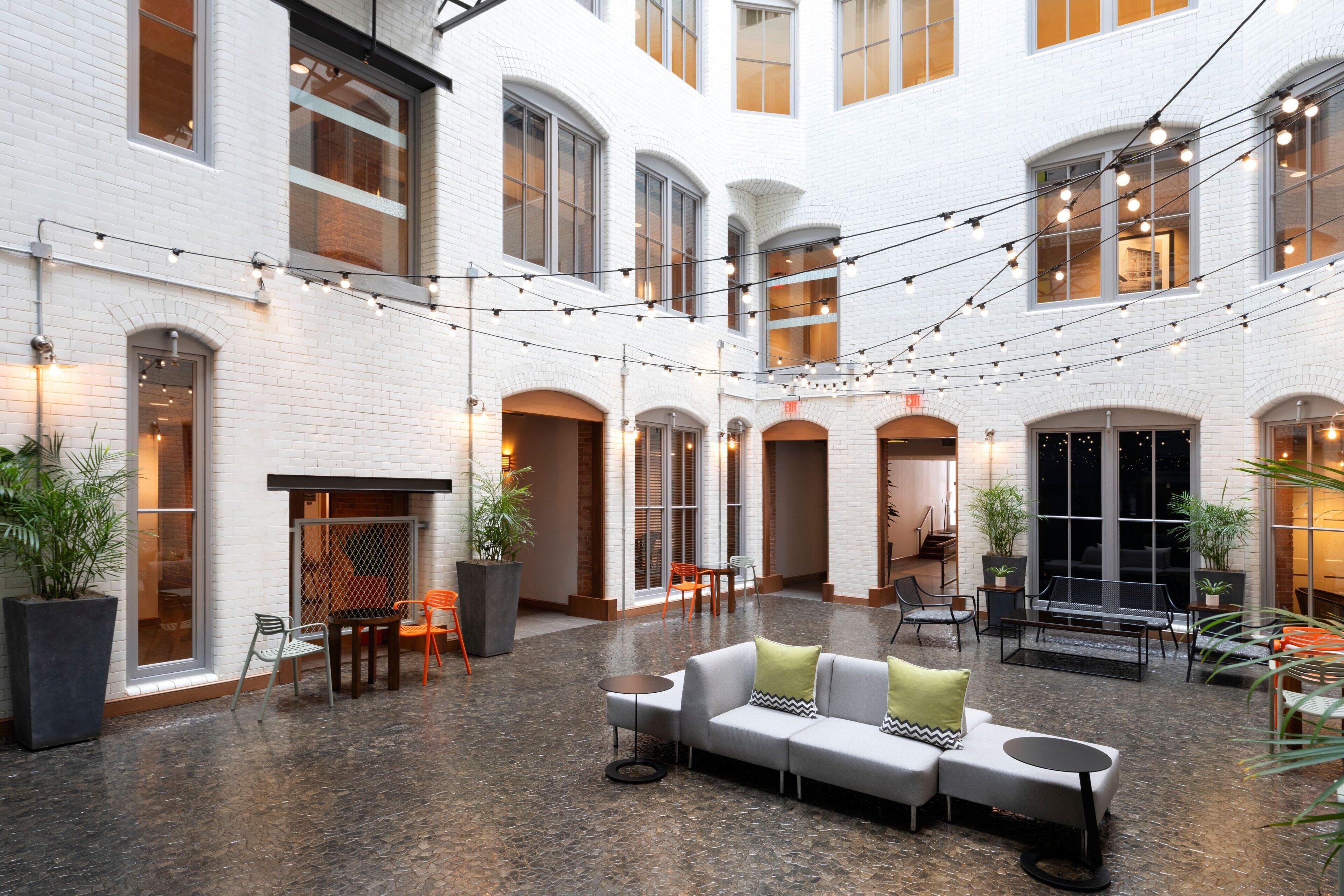 By Marriott Downtown Seaport 3* Boston