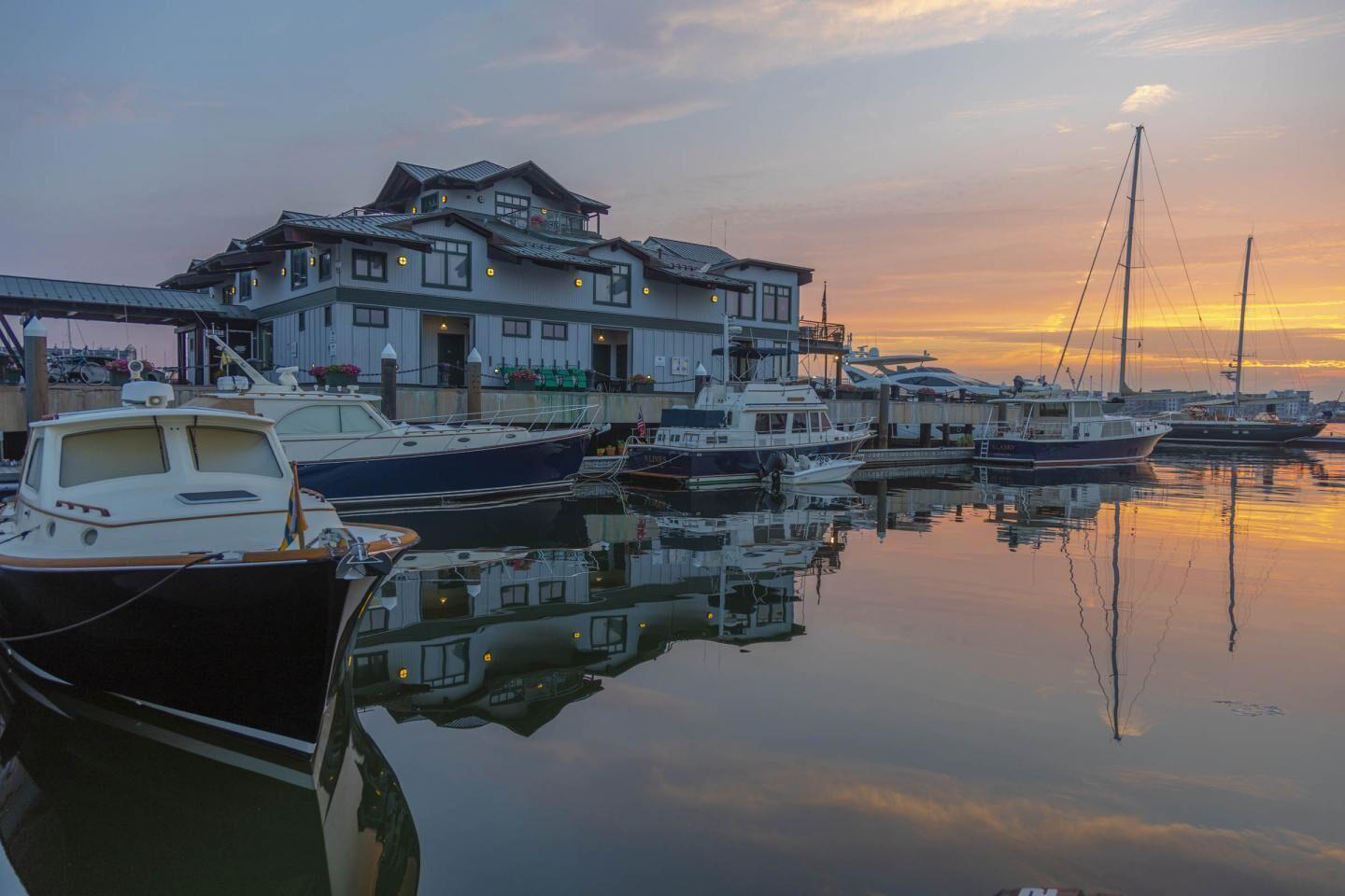 Inn Yacht Haven Boston