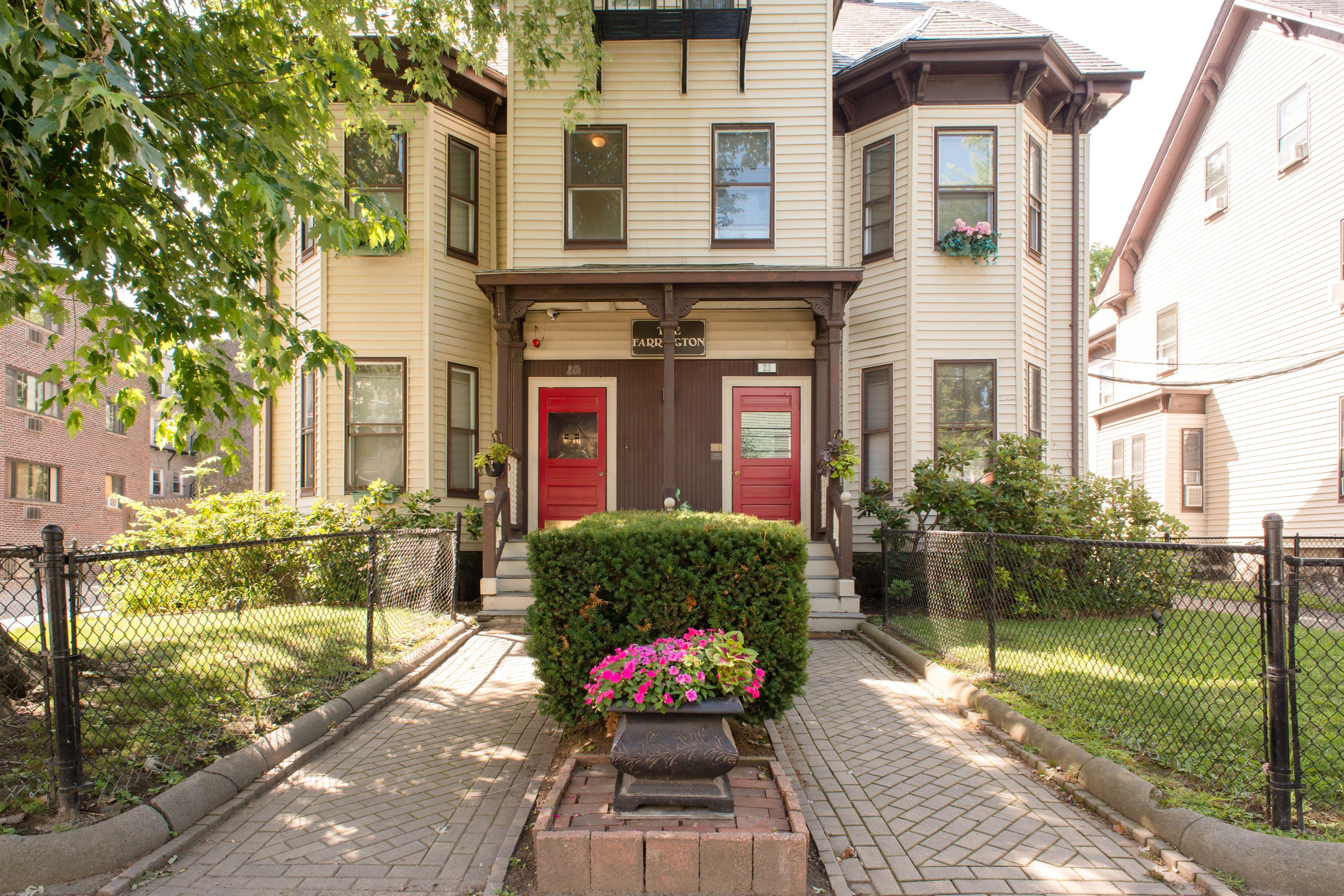 The Farrington 2* Boston