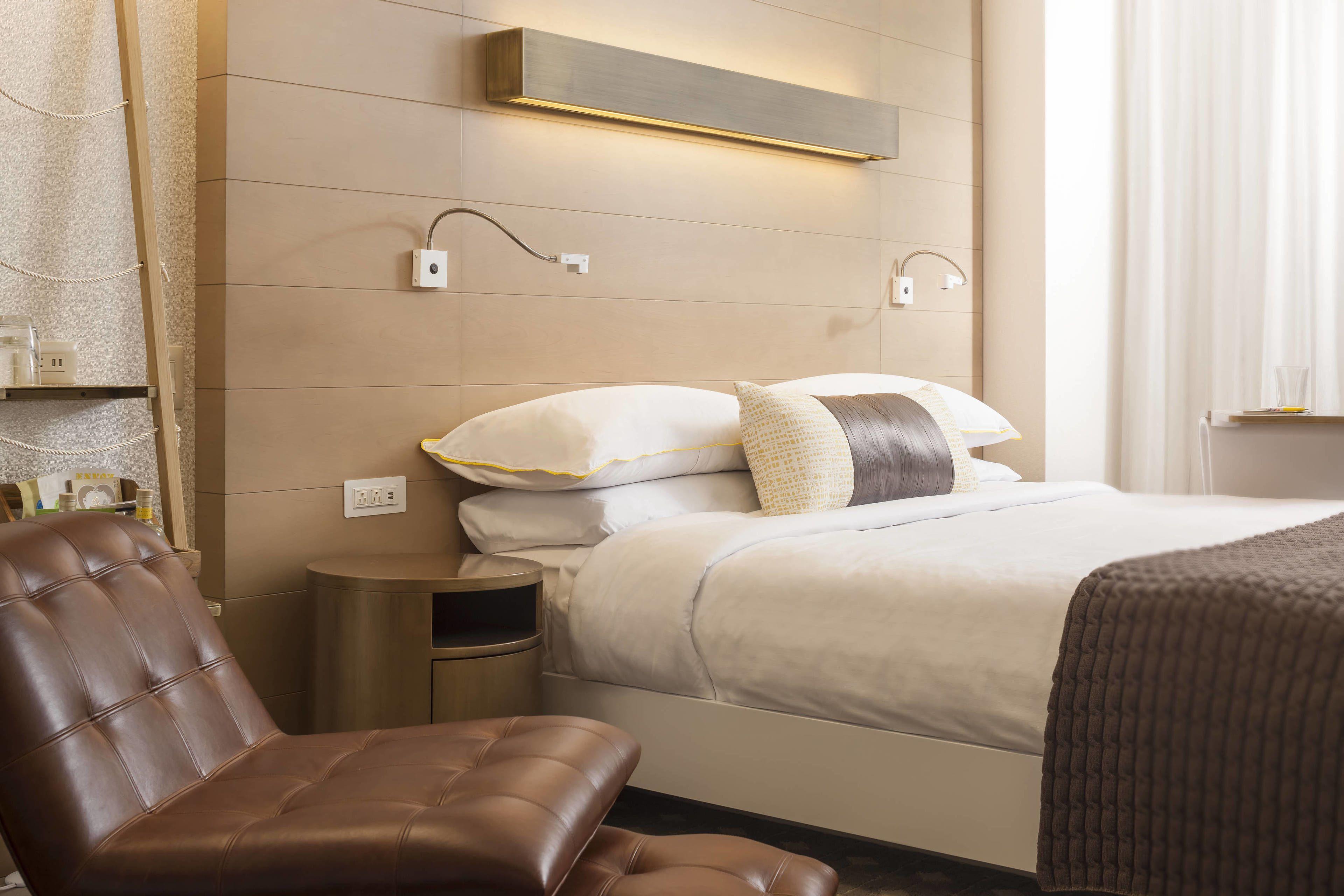 The Envoy Hotel, Autograph Collection Hotel