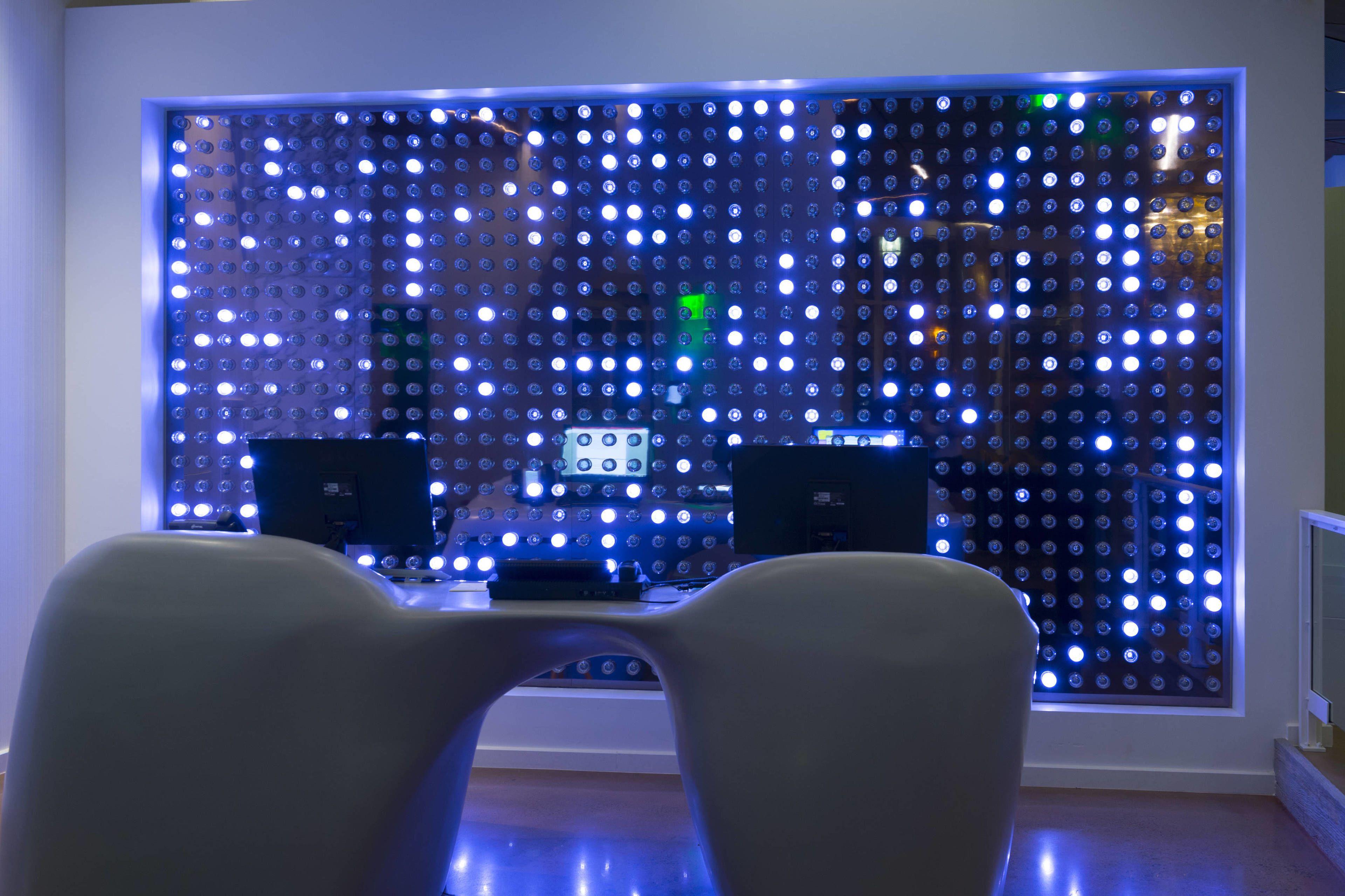 The Envoy Hotel, Autograph Collection Hotel