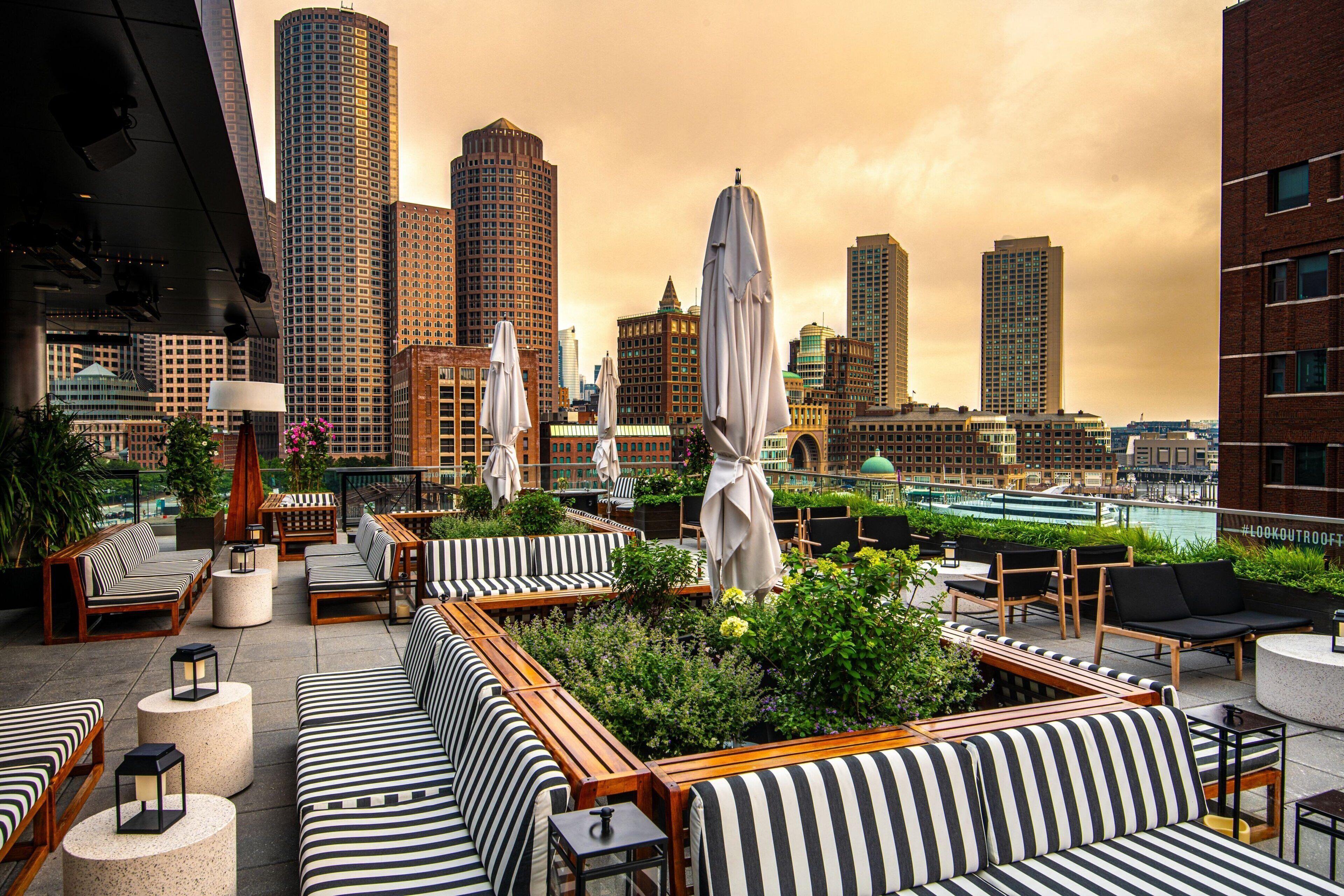 The Envoy Hotel, Autograph Collection Hotel 4*