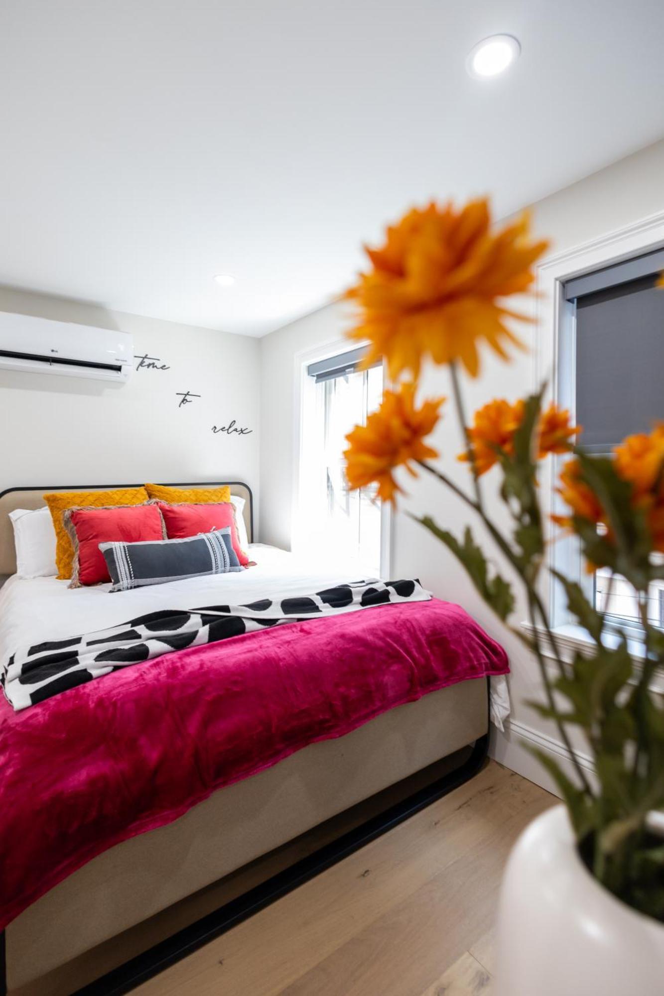 3br3bth Entire House Steps To Downtown & Td Garden Holiday home *