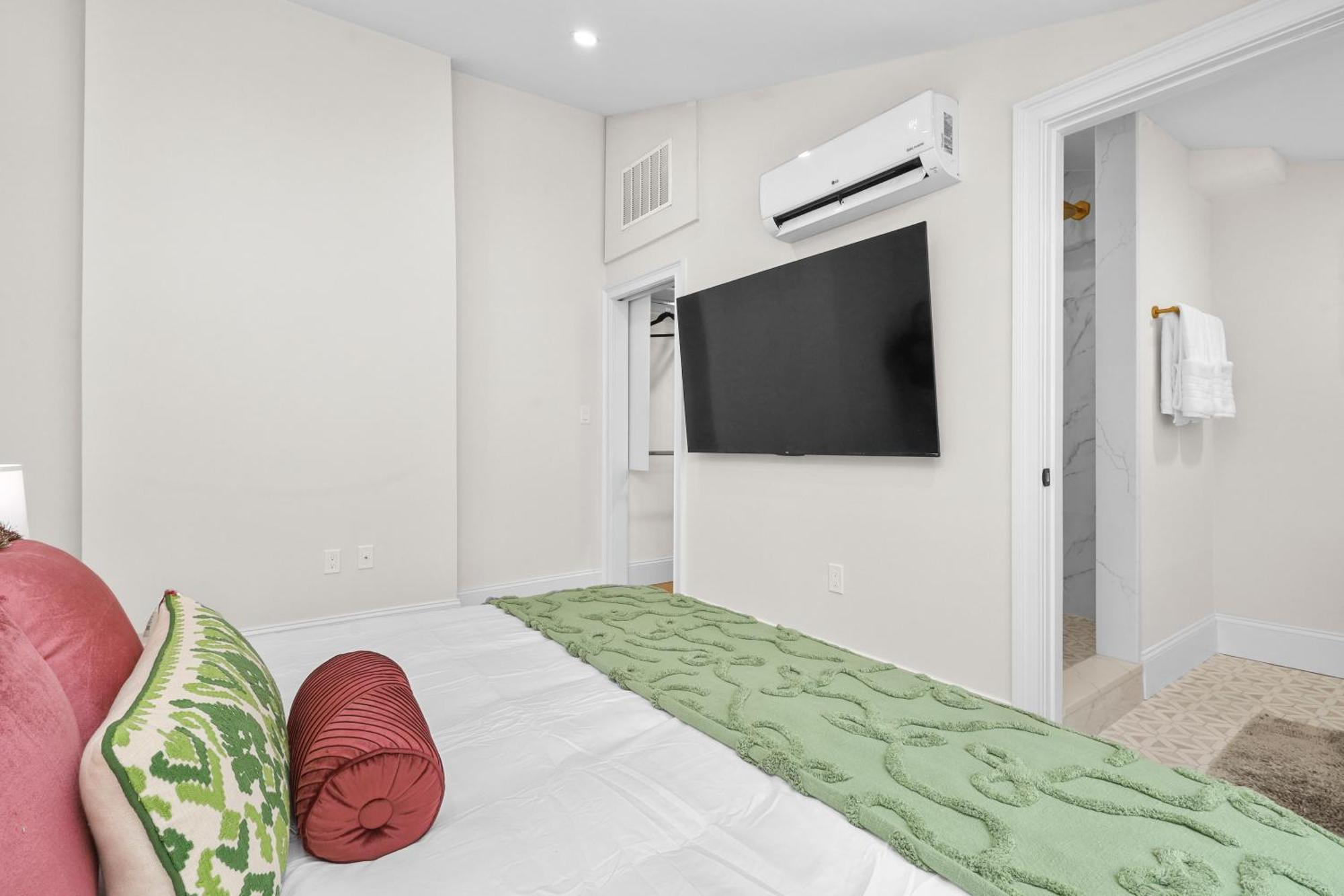 3br3bth Entire House Steps To Downtown & Td Garden *