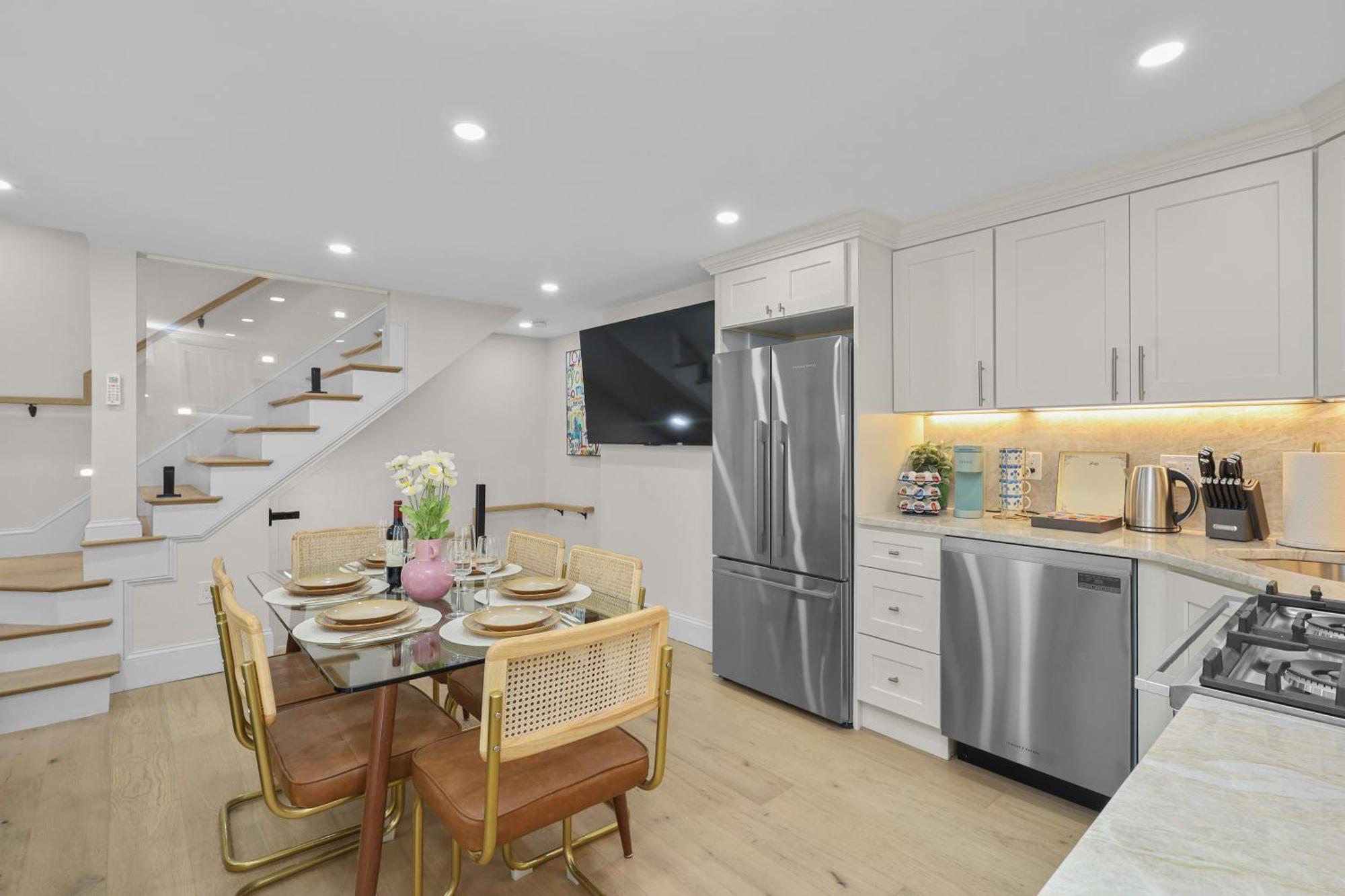 Holiday home 3br3bth Entire House Steps To Downtown & Td Garden *