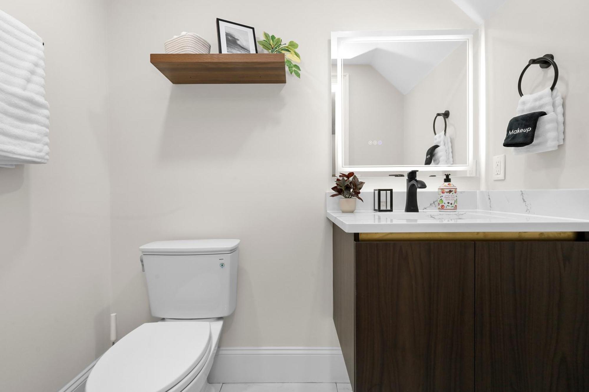 Holiday home 3br3bth Entire House Steps To Downtown & Td Garden *