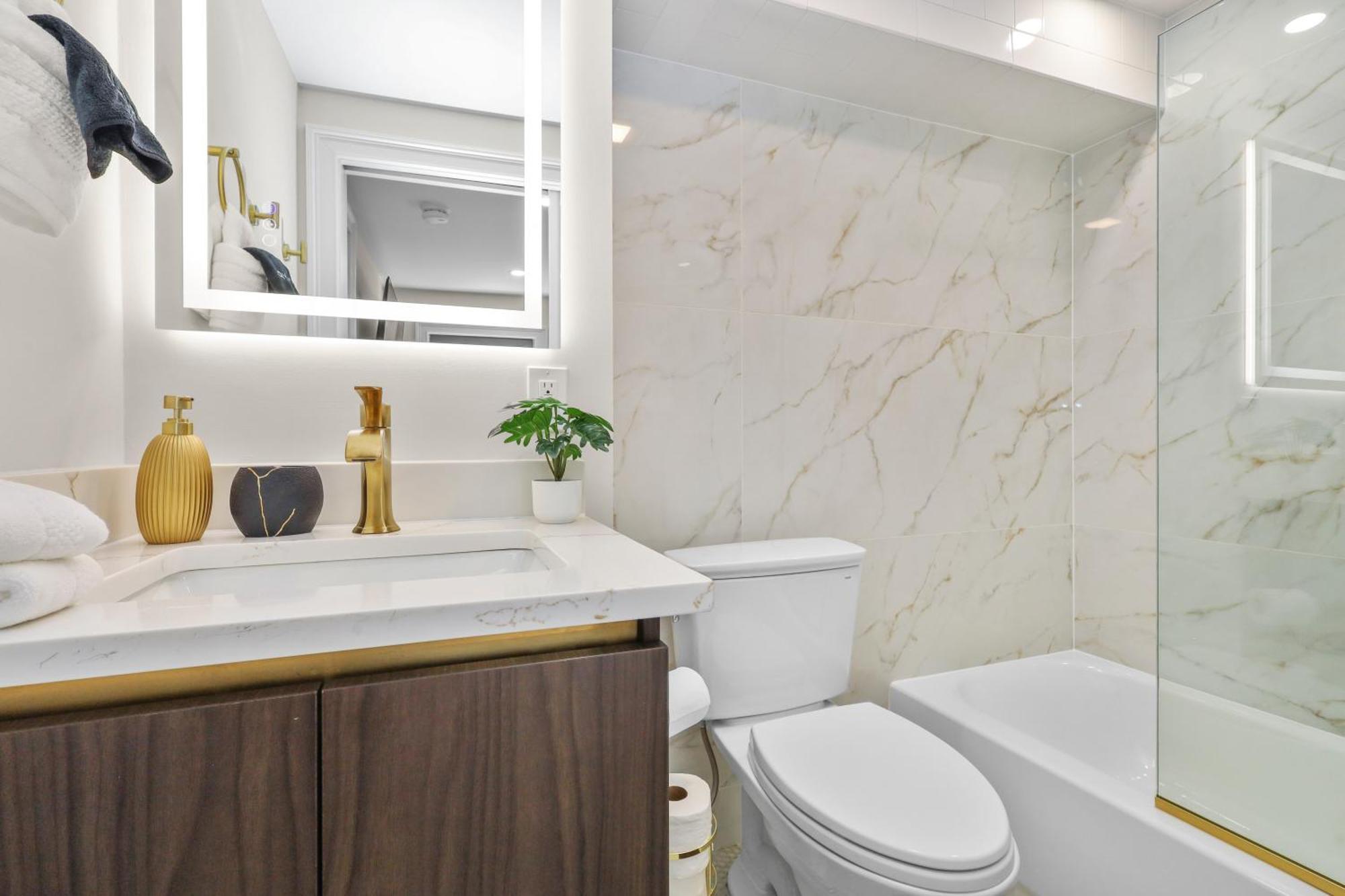 3br3bth Entire House Steps To Downtown & Td Garden Holiday home Boston