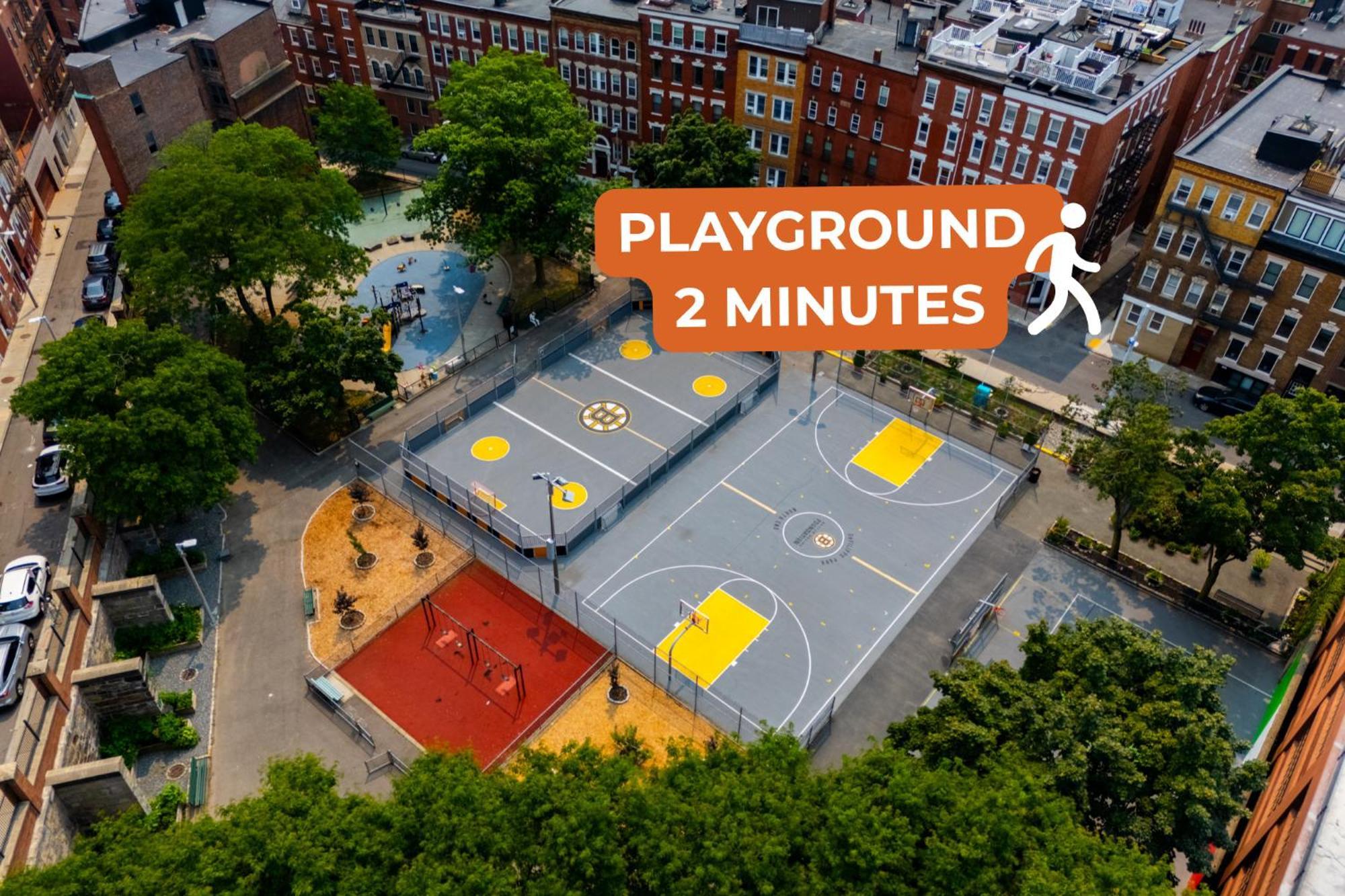 3br3bth Entire House Steps To Downtown & Td Garden Holiday home