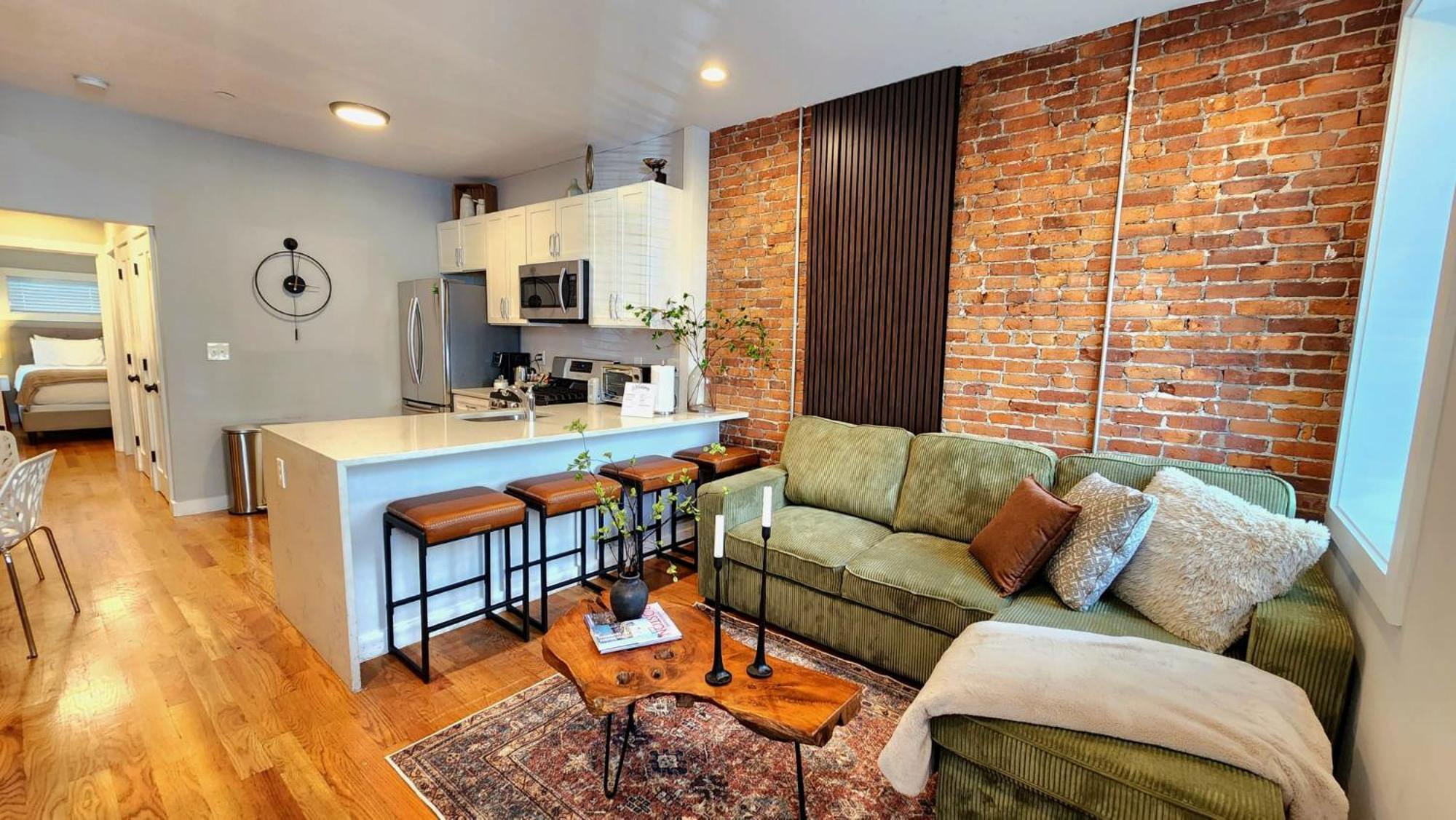 Apartment Upscale Two Level By Seaport And Convention Centre Bcec Boston