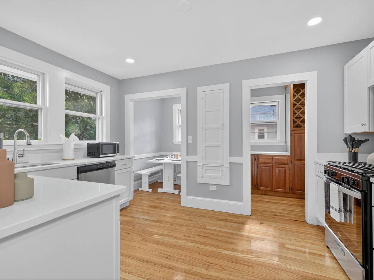 Apartment Vintage 5br In With Free Parking Boston