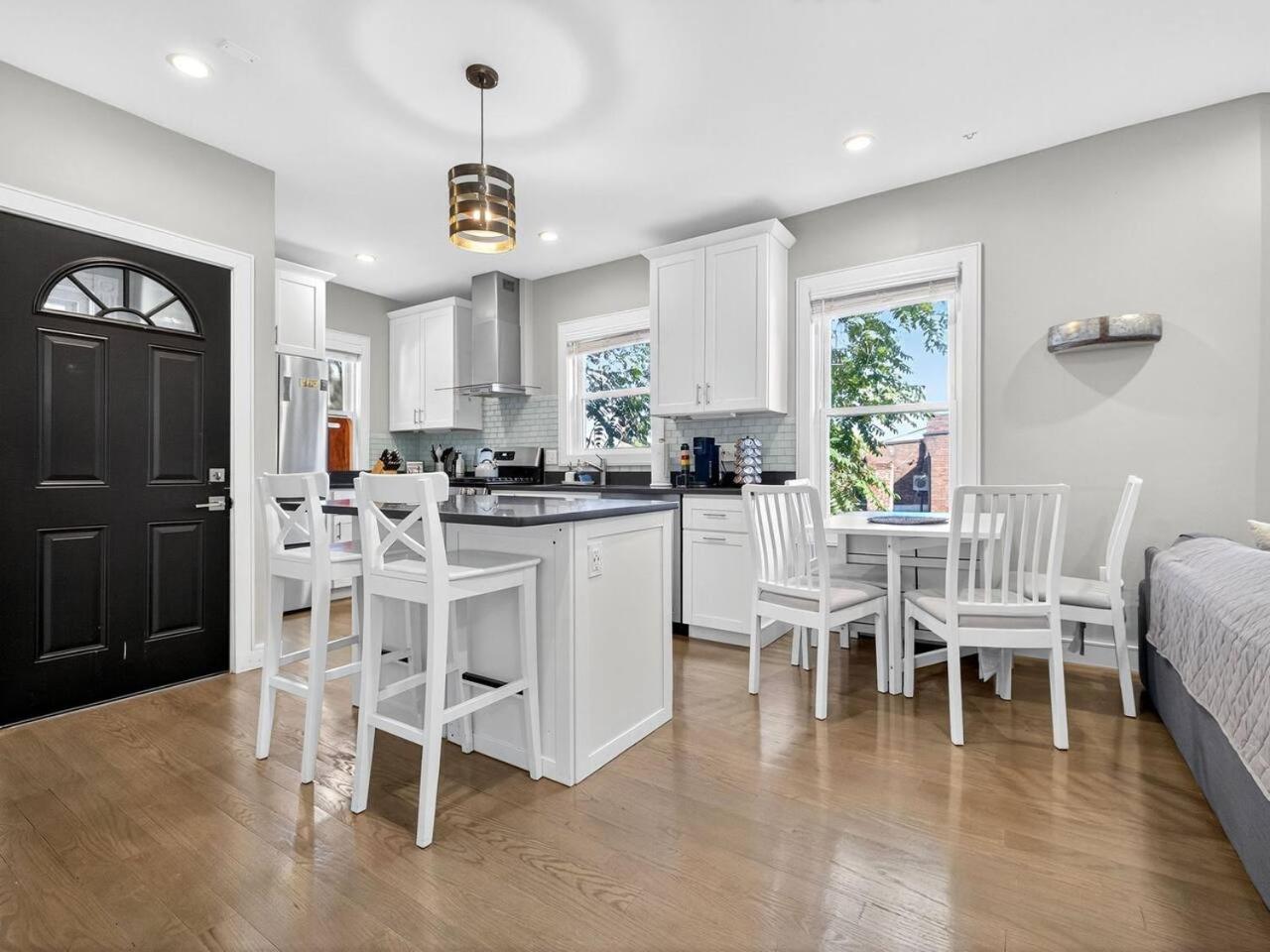 Luxury 3br 2ba Penthouse Apartment Boston