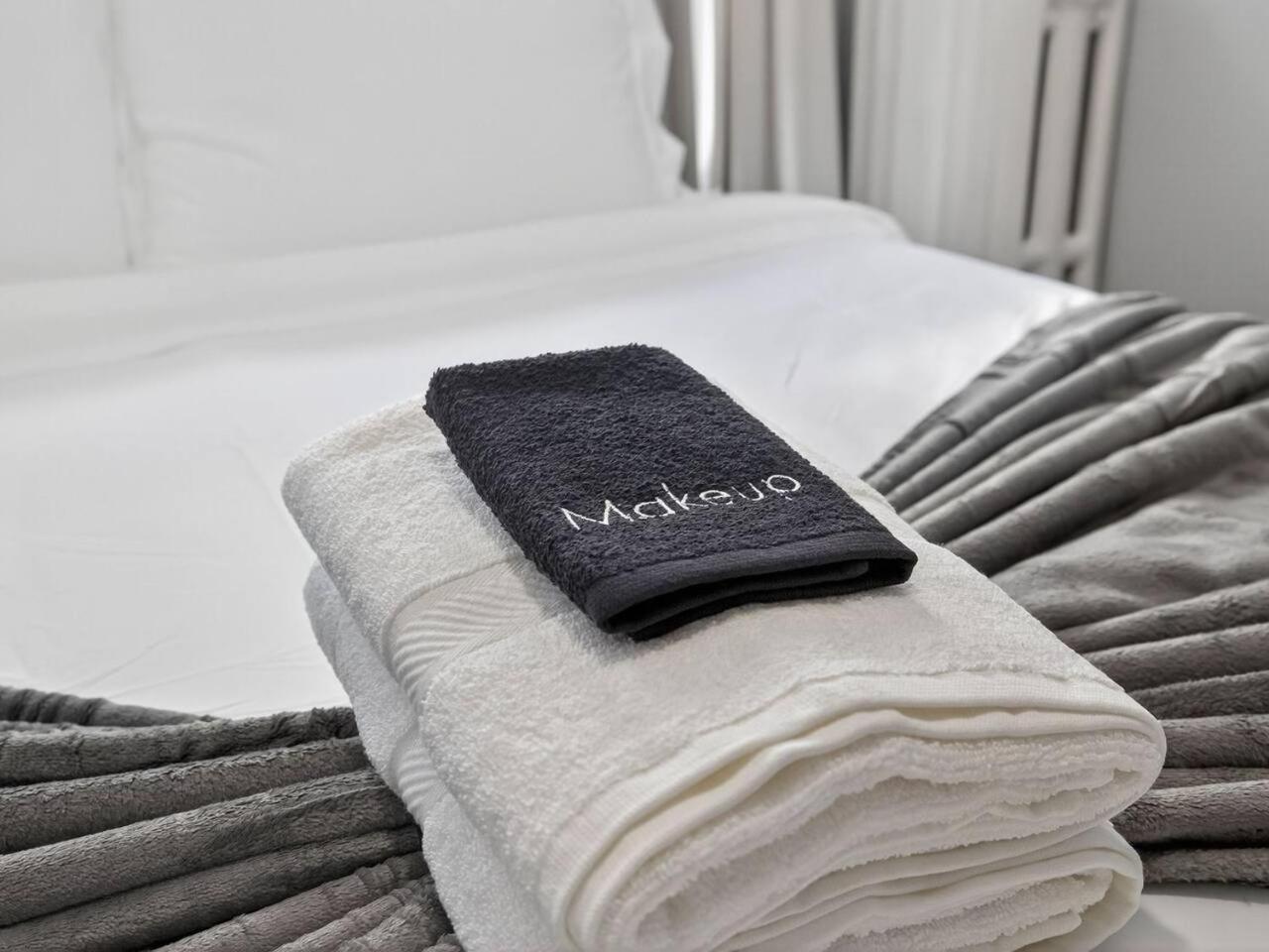 Vintage 5br In With Free Parking * Boston