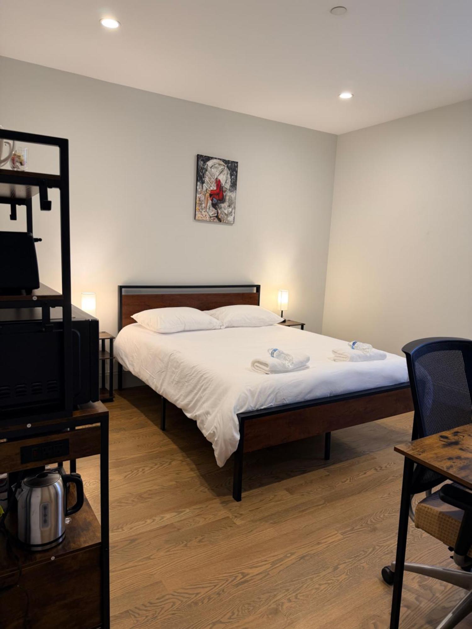 Historic Lower Mills Homestay *