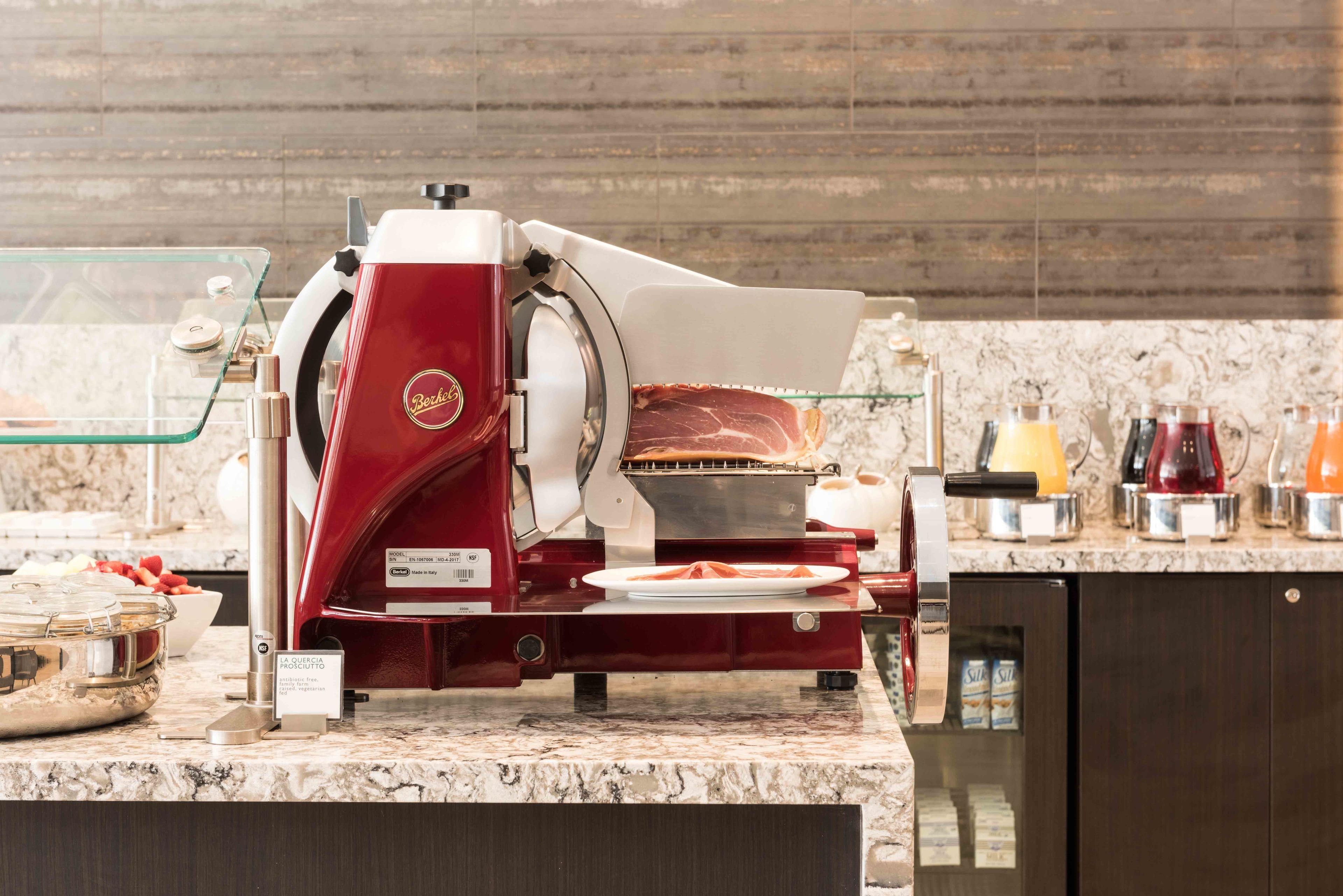 Ac By Marriott Cleveland Circle