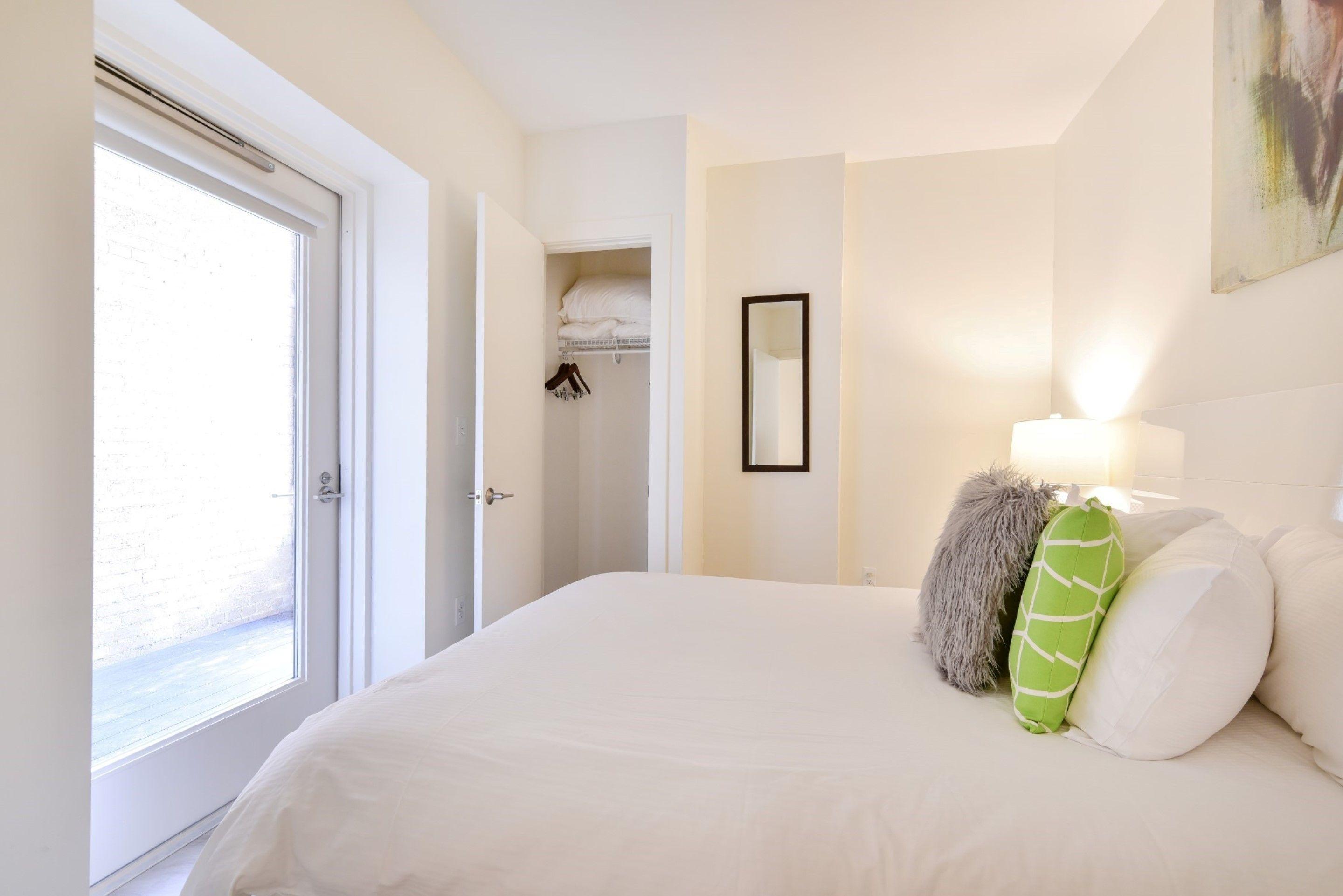 Global Luxury Downtown Apartment *