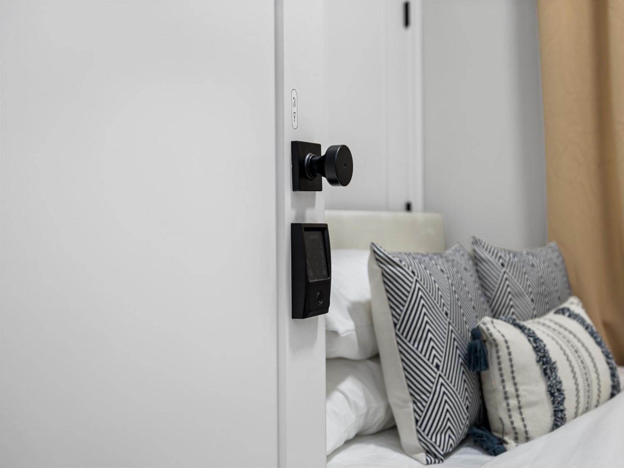 5br 3bath 6beds * Boston