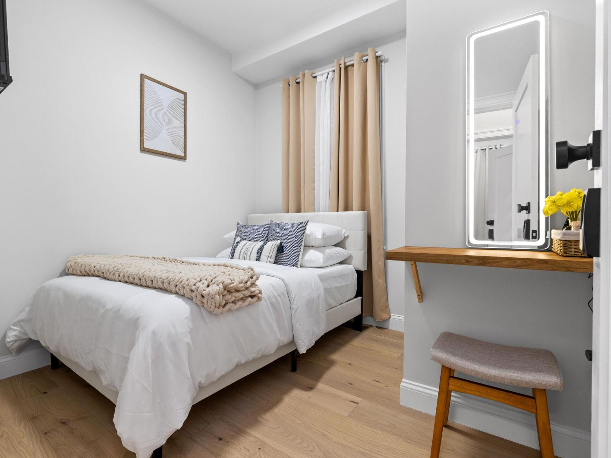 Apartment 5br 3bath 6beds *