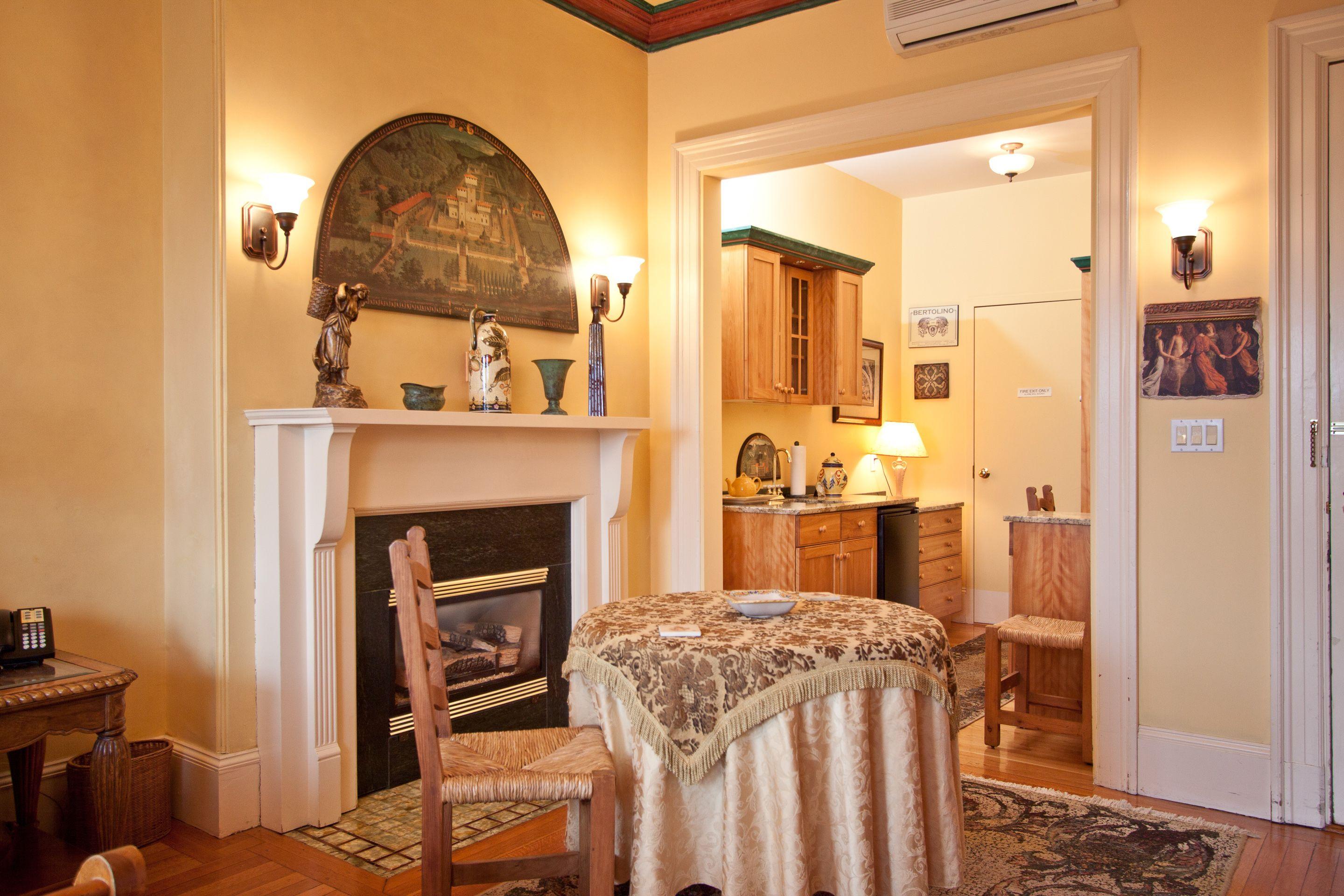 Bed & Breakfast The Gryphon House 3*