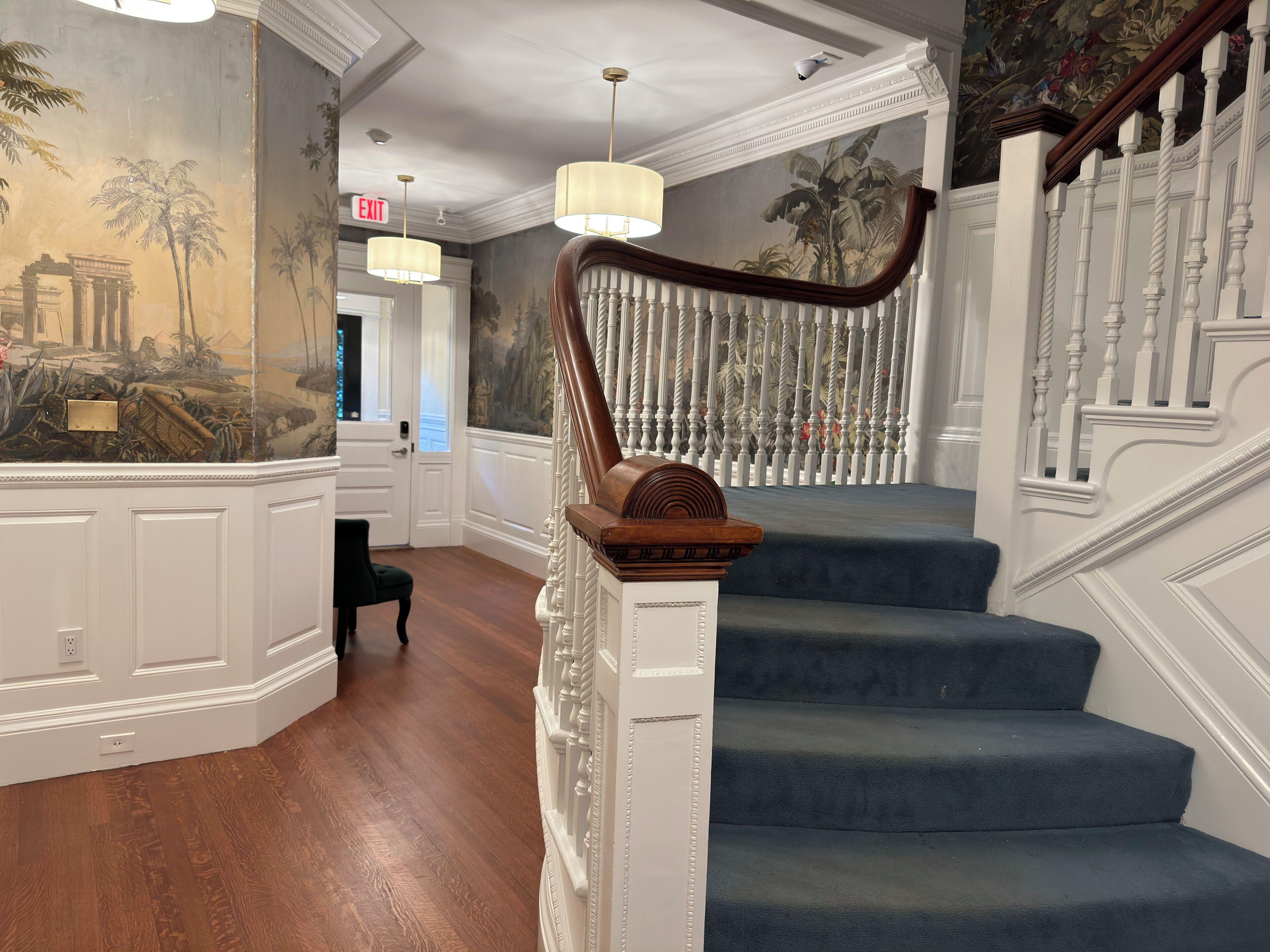 The Gryphon House Bed & Breakfast 3*