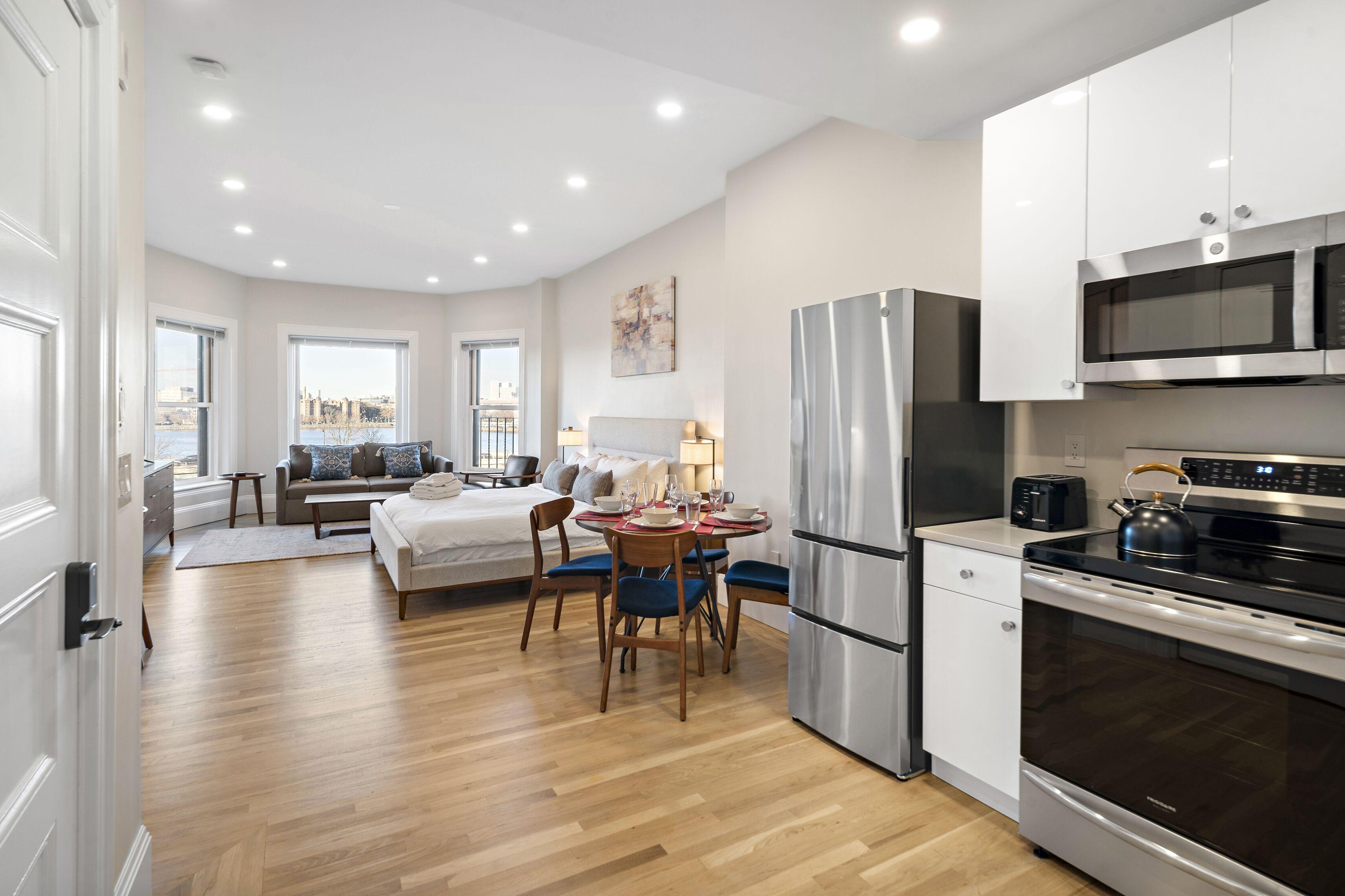 The Gryphon House Bed & Breakfast Boston