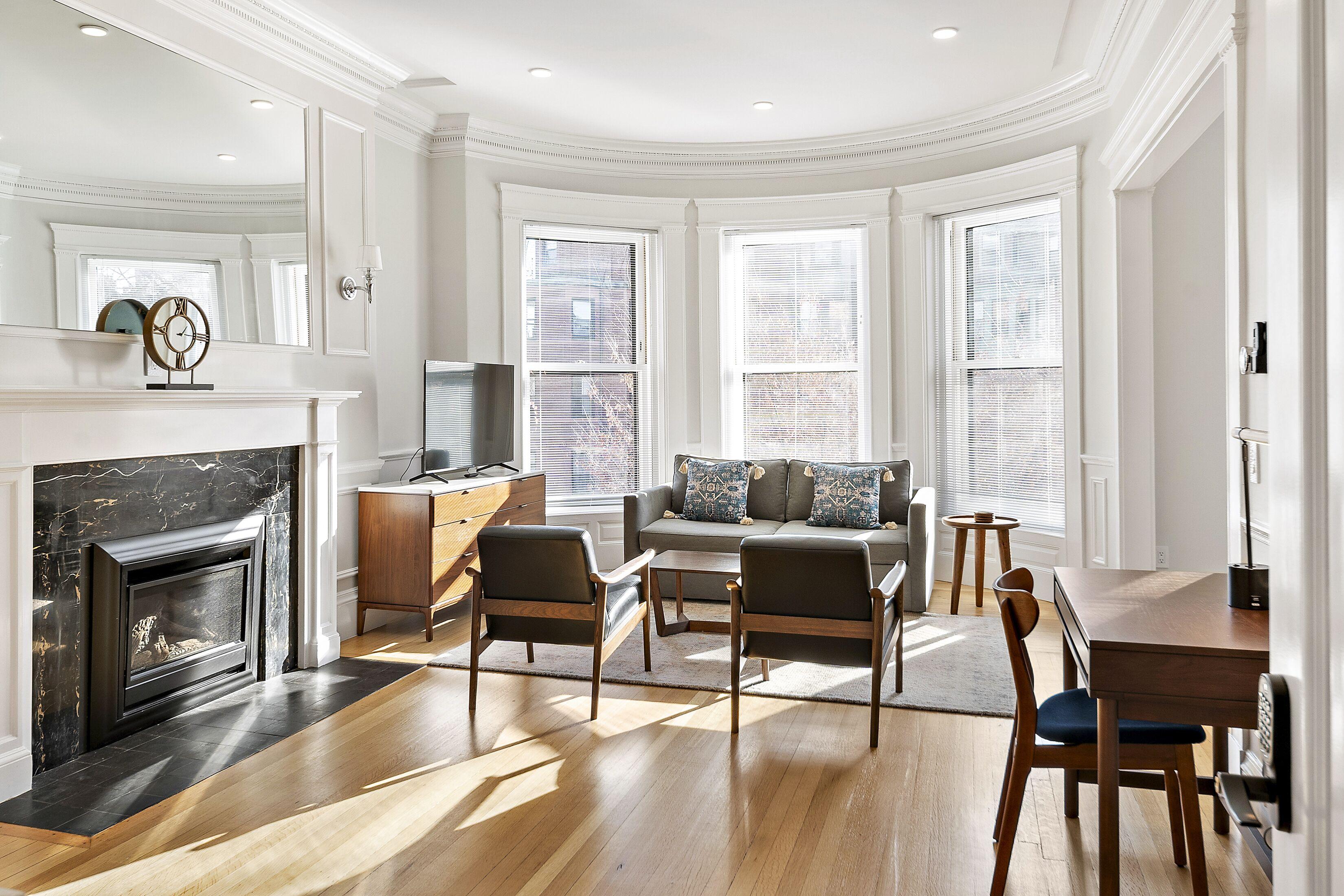 The Gryphon House Bed & Breakfast Boston