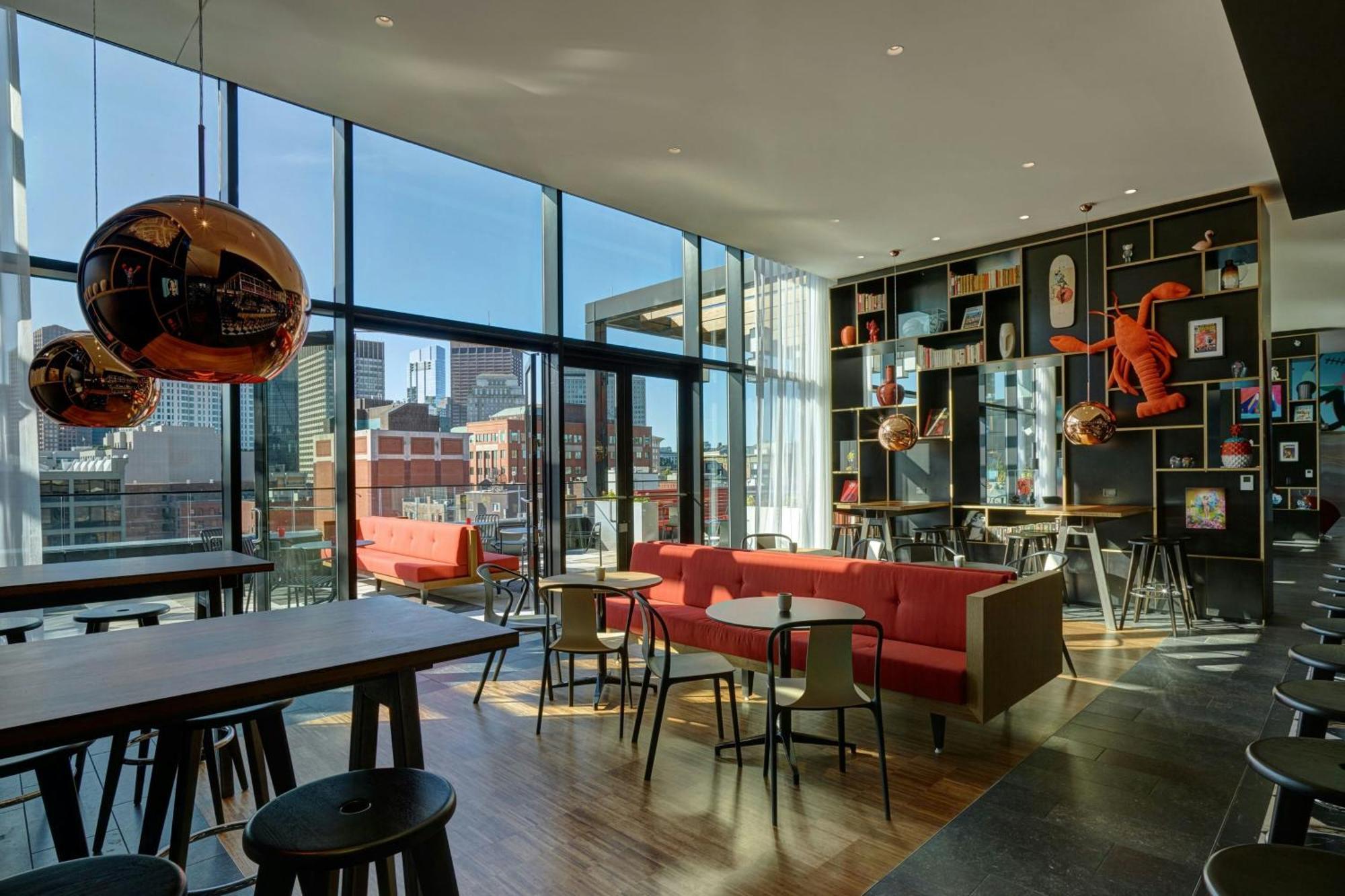 Citizenm North Station Hotel 4*