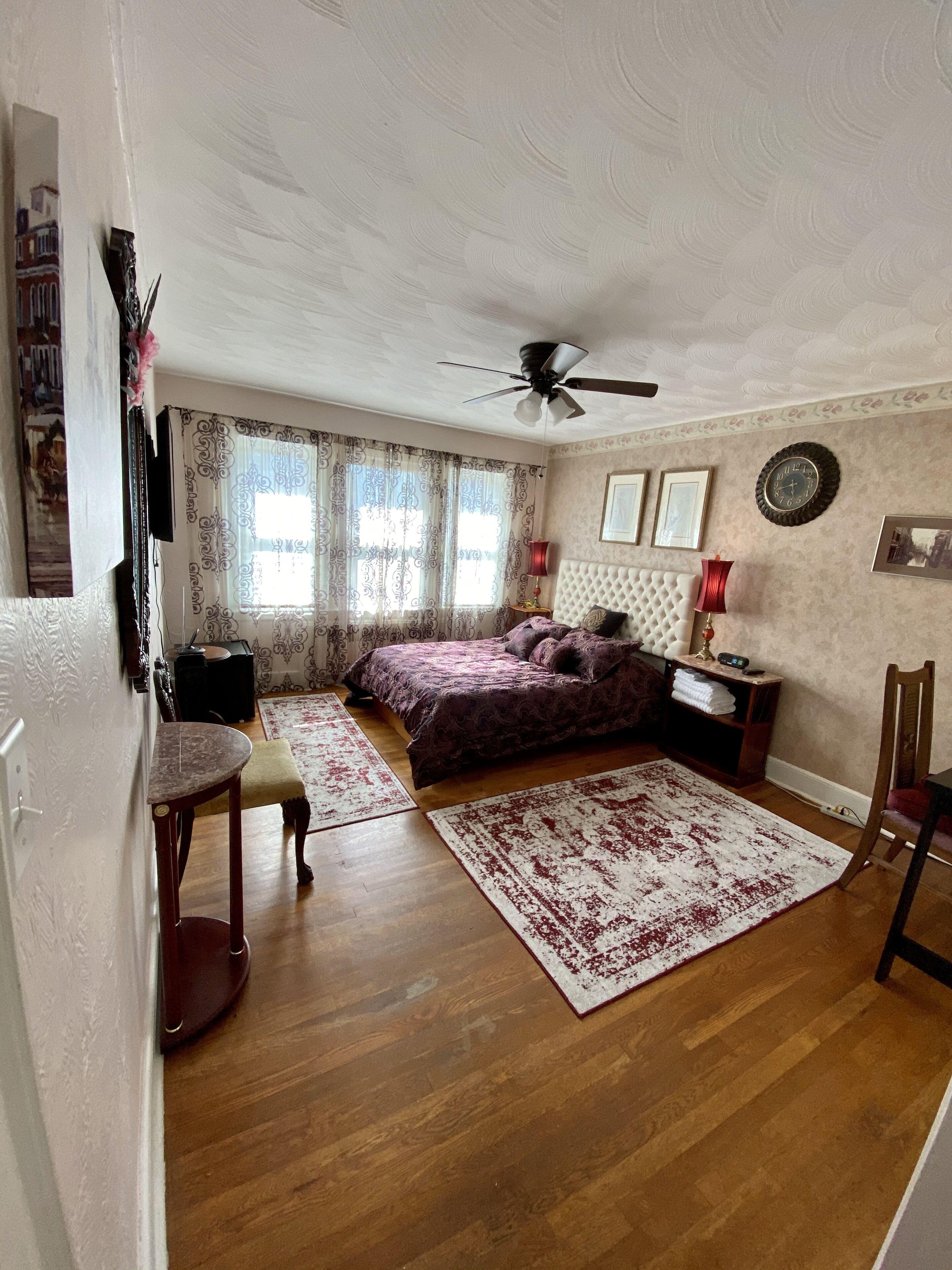 Natalie House Bed & Breakfast