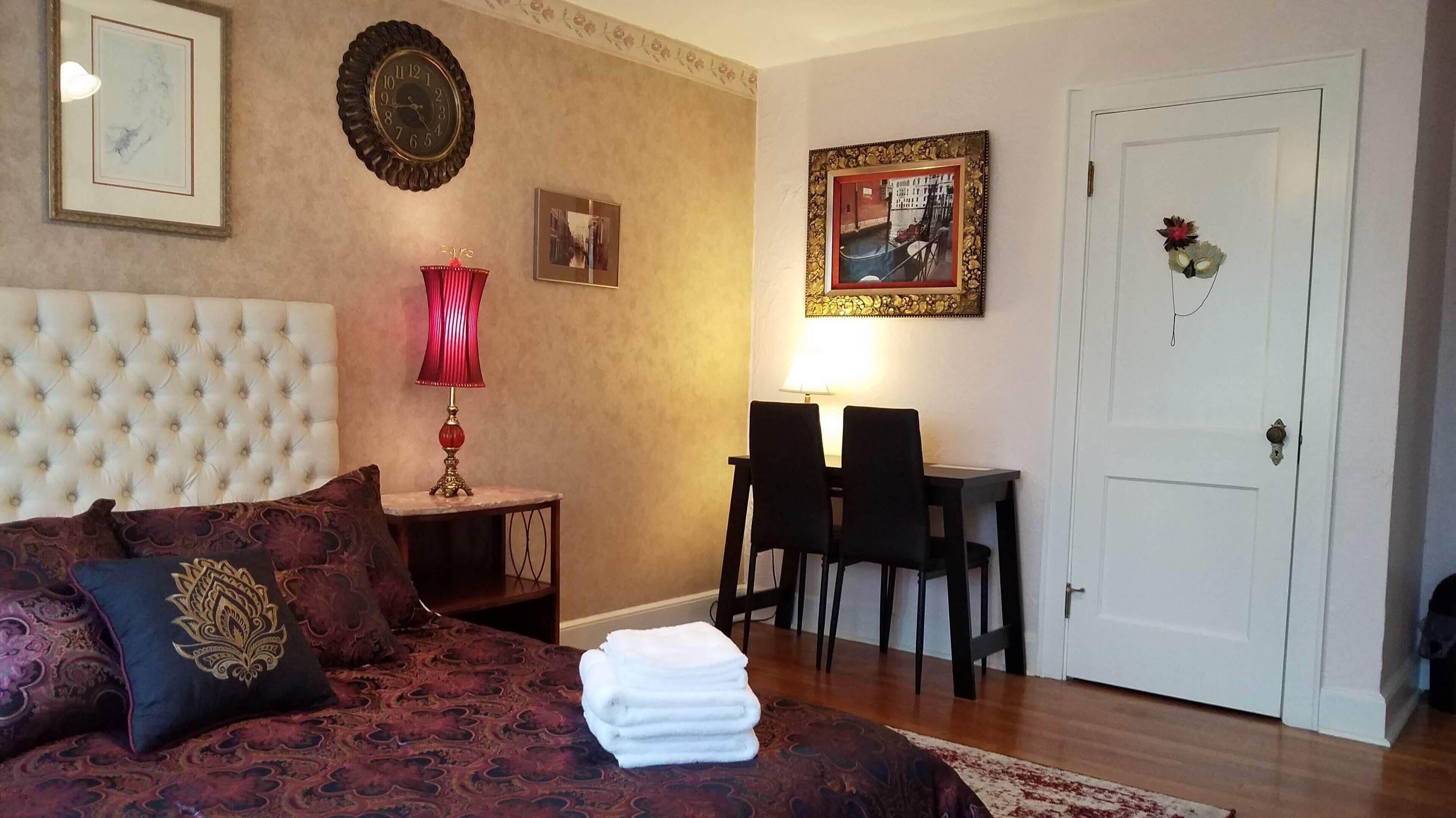 Natalie House 3* Boston