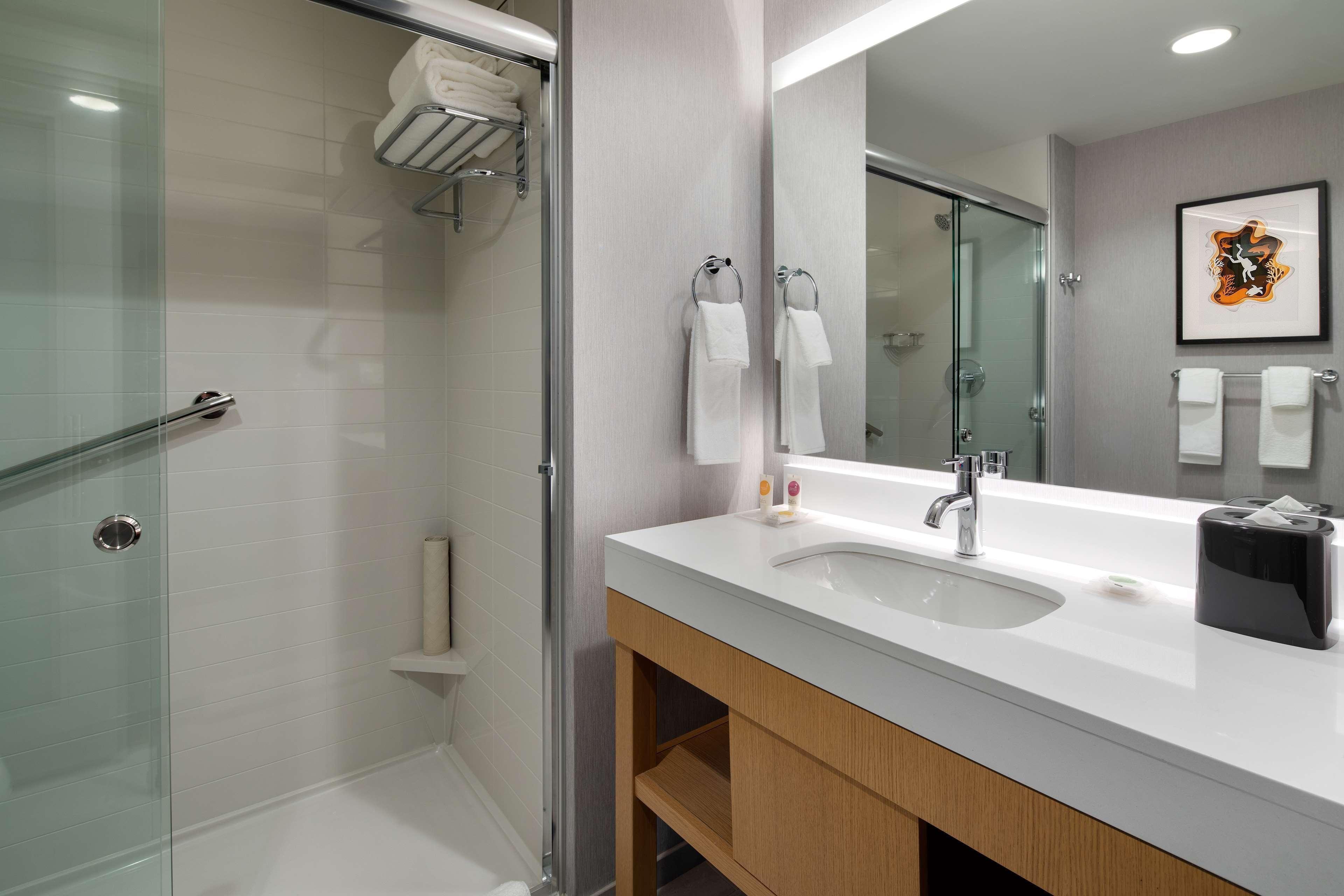 Hyatt Place Boston/seaport District Hotel Boston