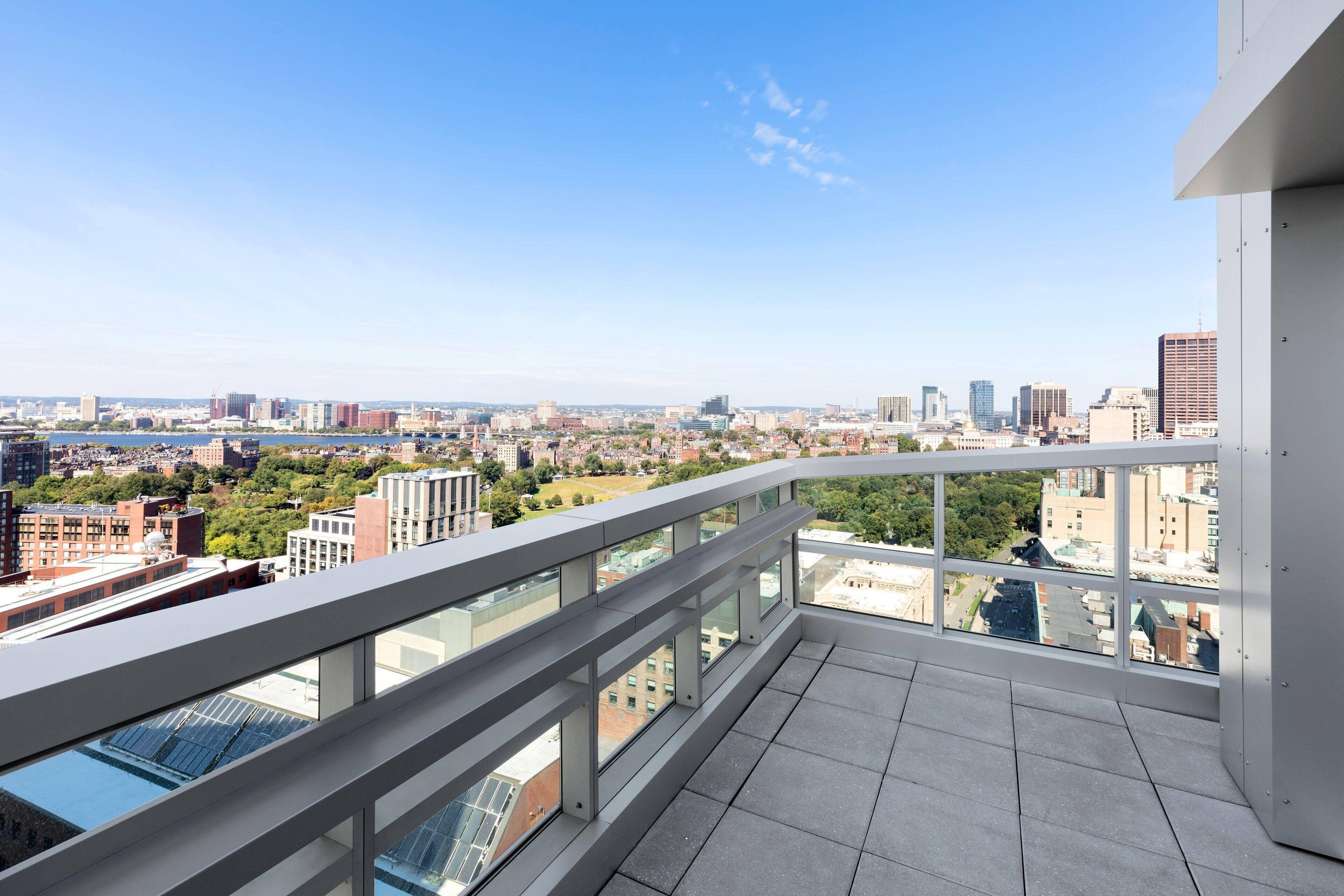 Moxy Downtown Boston