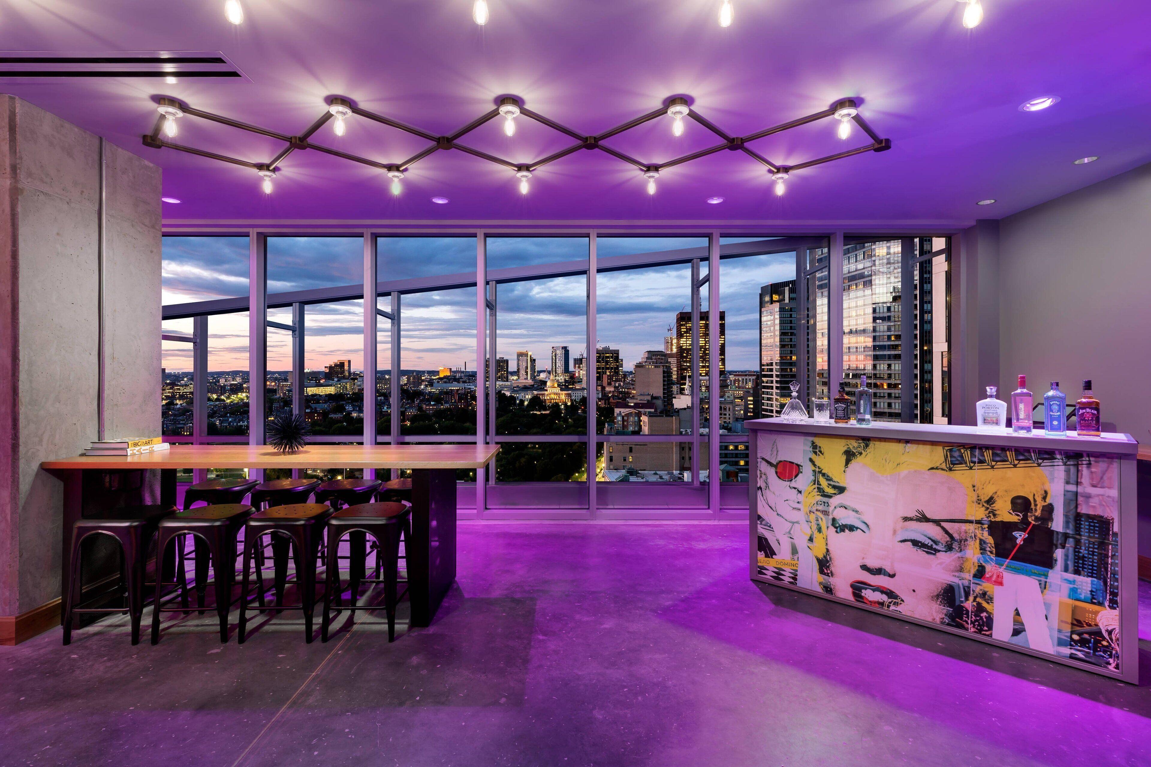 Moxy Downtown Hotel