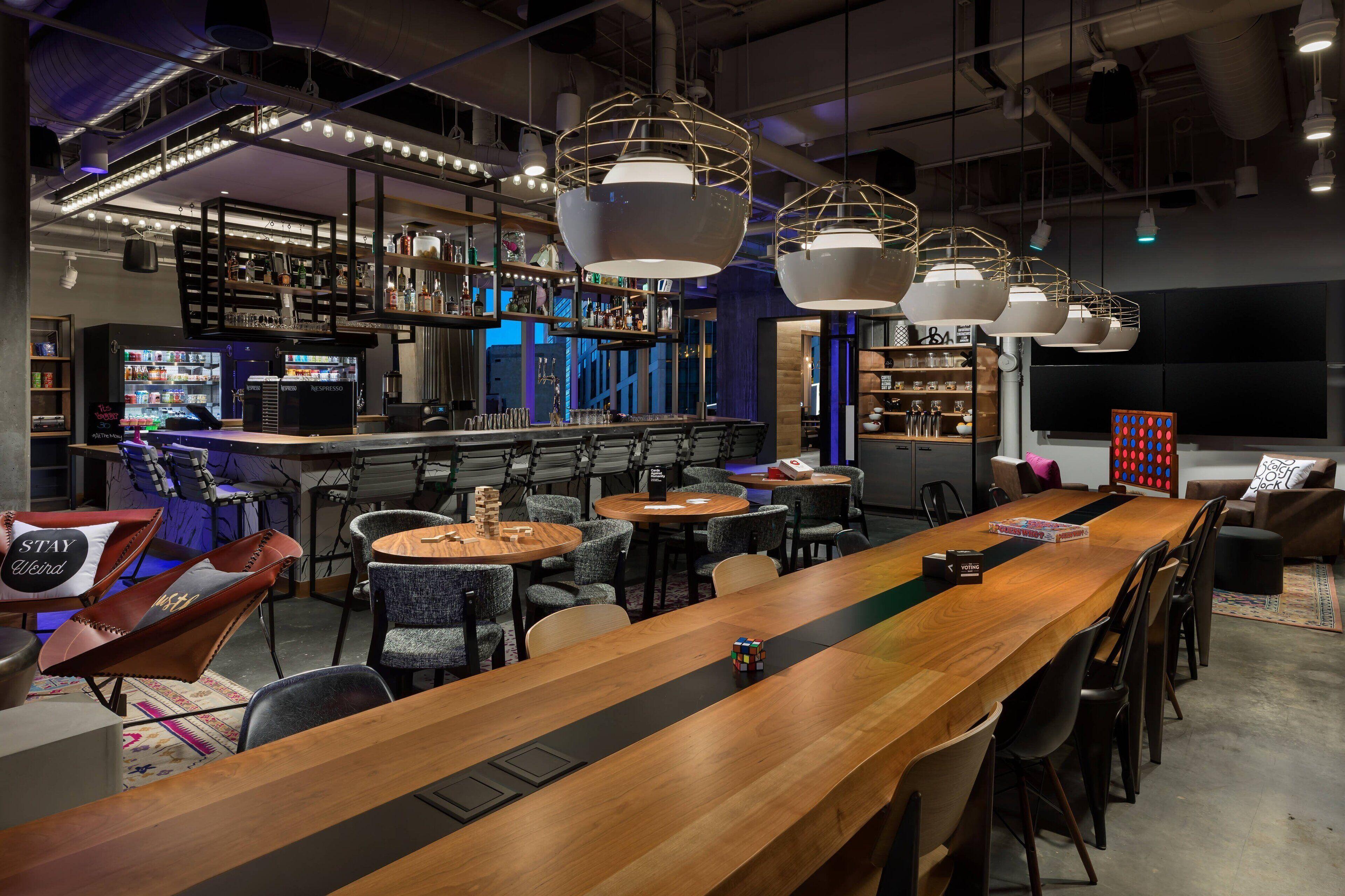Moxy Downtown Hotel