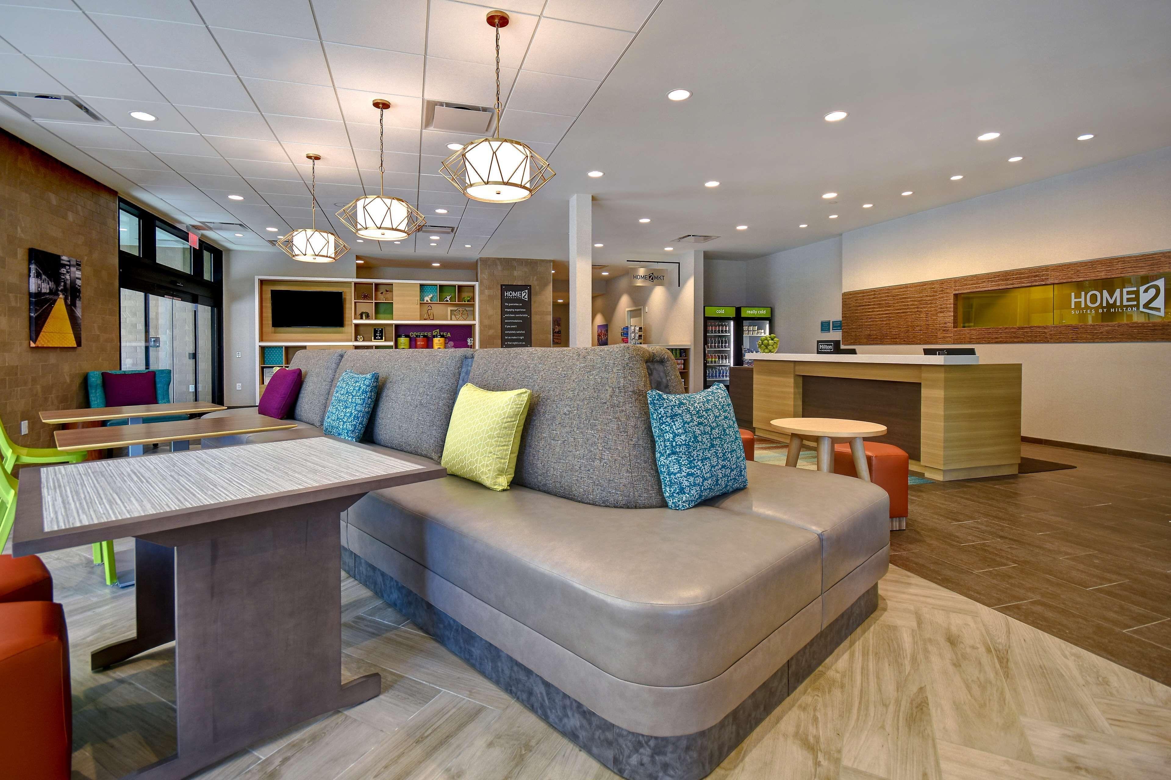 Home2 By Hilton South Bay 3*