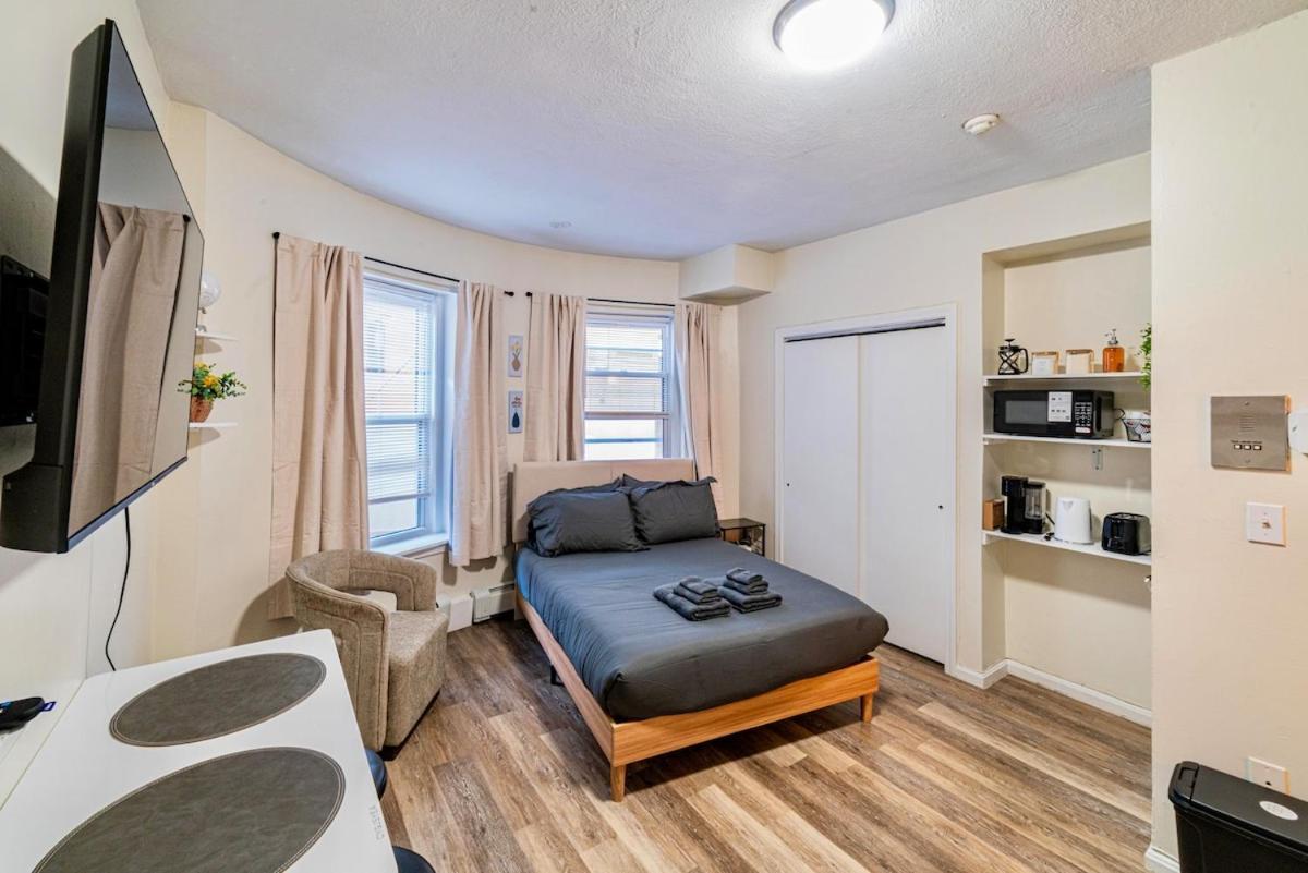 Apartment Cozy Near Massart & Longwood, 3-min Walk To T Boston