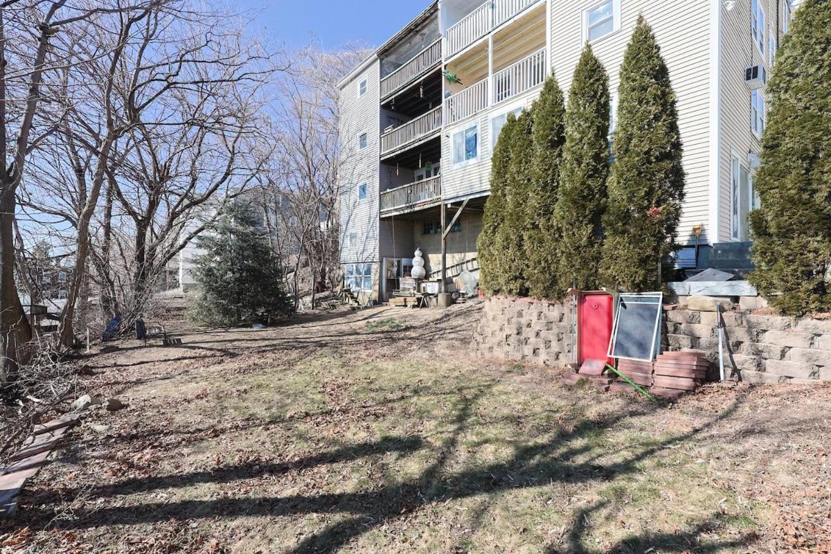 Eastie Roomy 3br With Easy And Airport Access